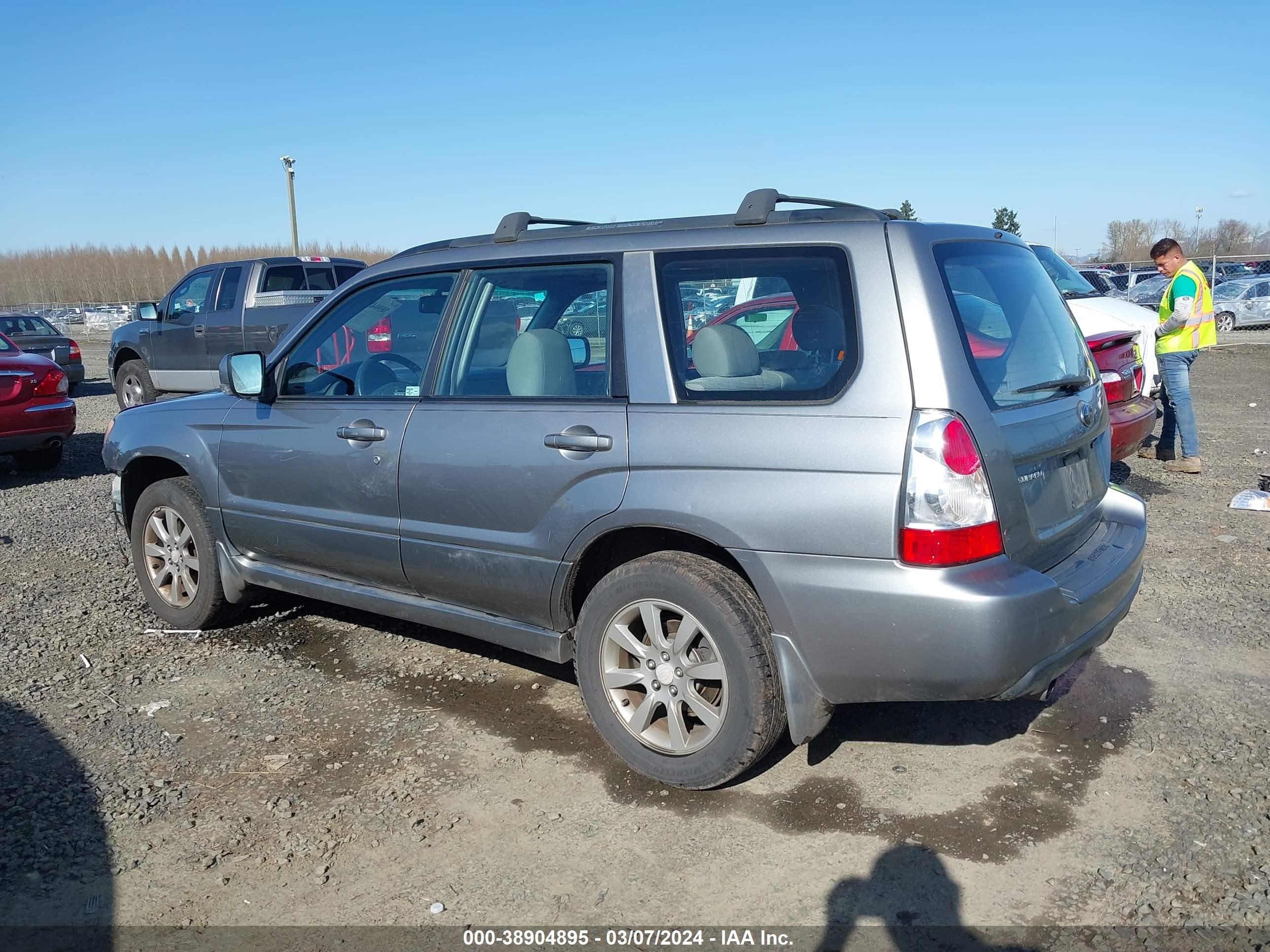 Photo 2 VIN: JF1SG65607G737193 - SUBARU FORESTER 