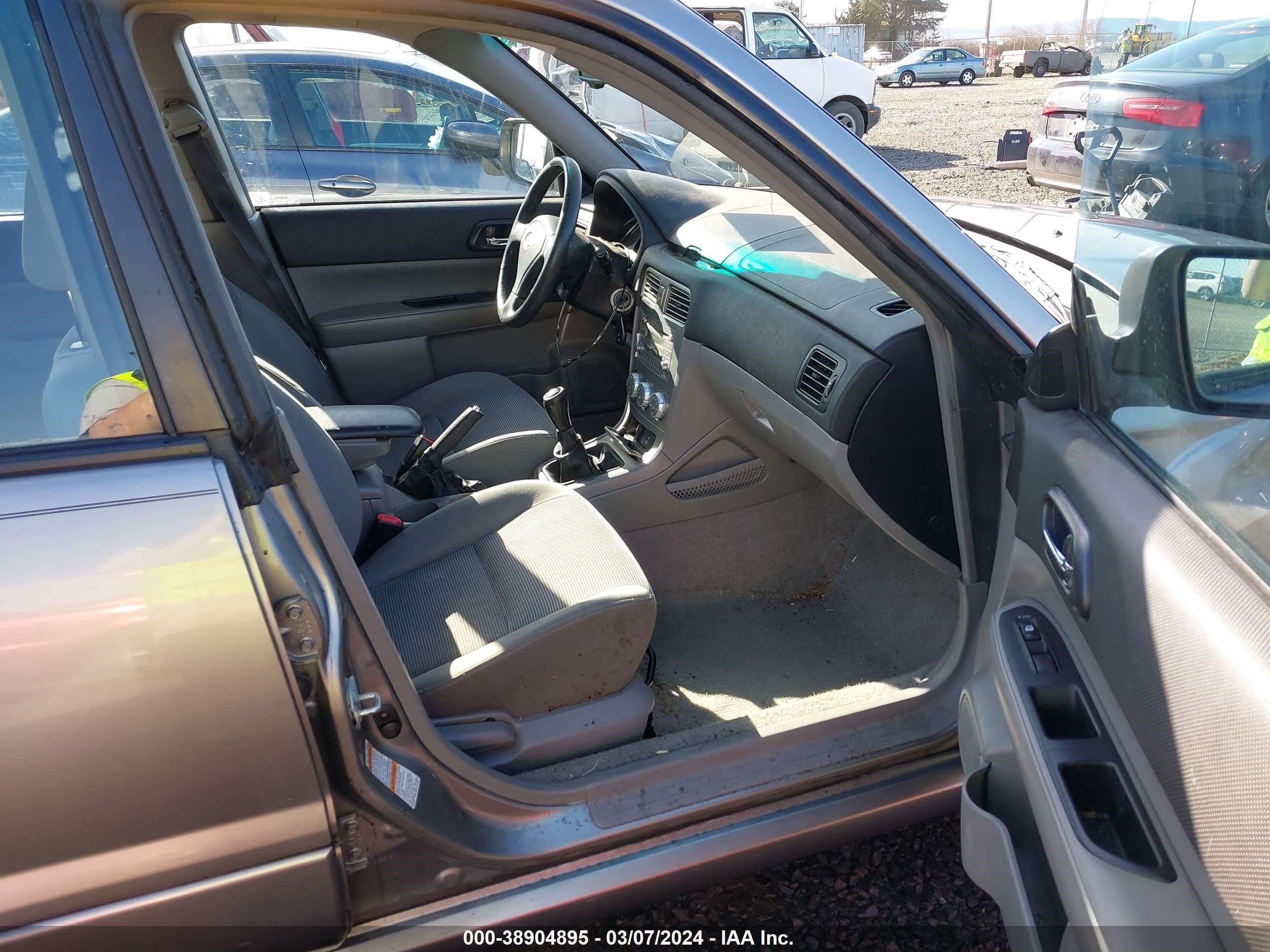 Photo 4 VIN: JF1SG65607G737193 - SUBARU FORESTER 