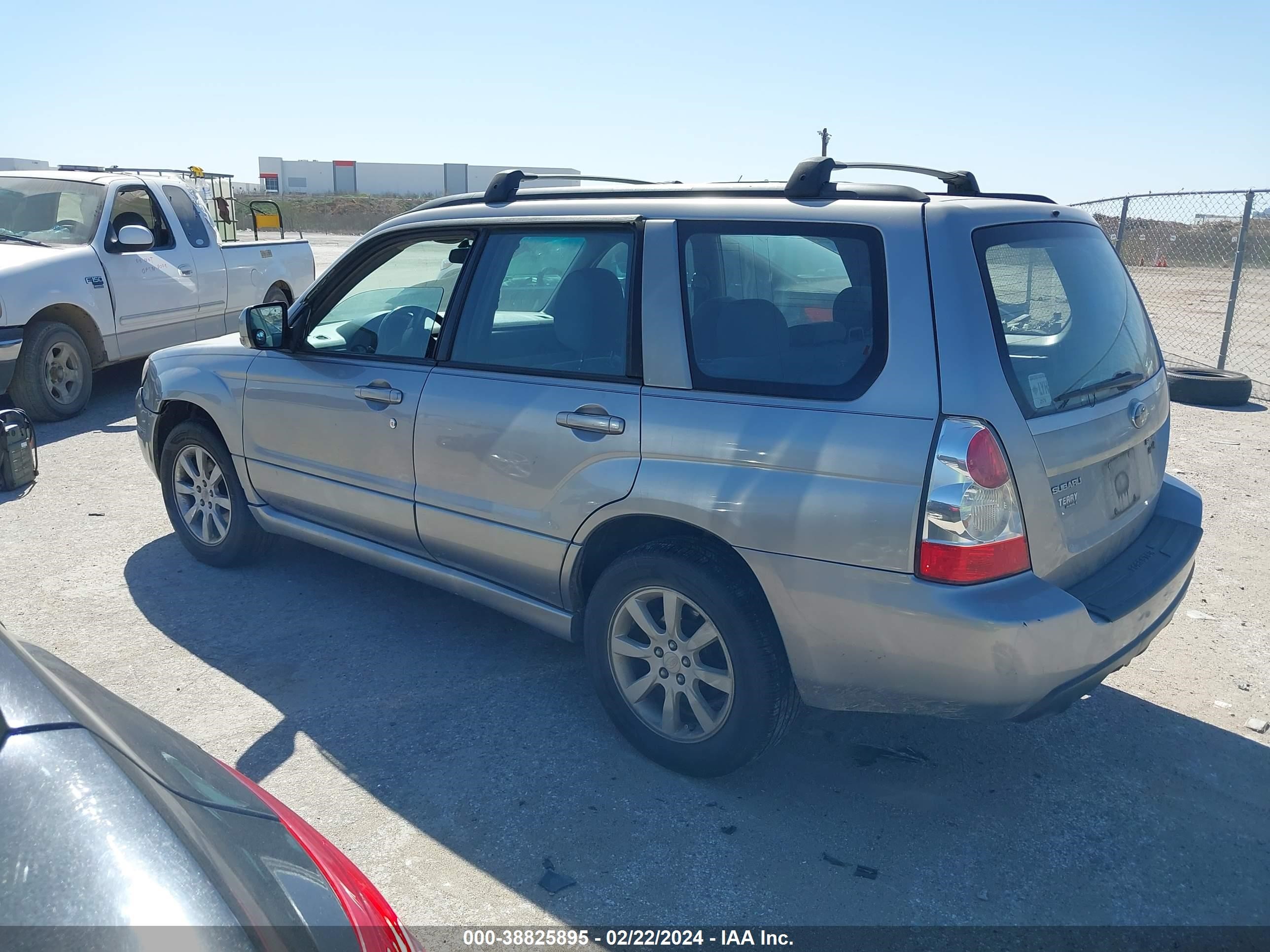 Photo 2 VIN: JF1SG65608H729056 - SUBARU FORESTER 