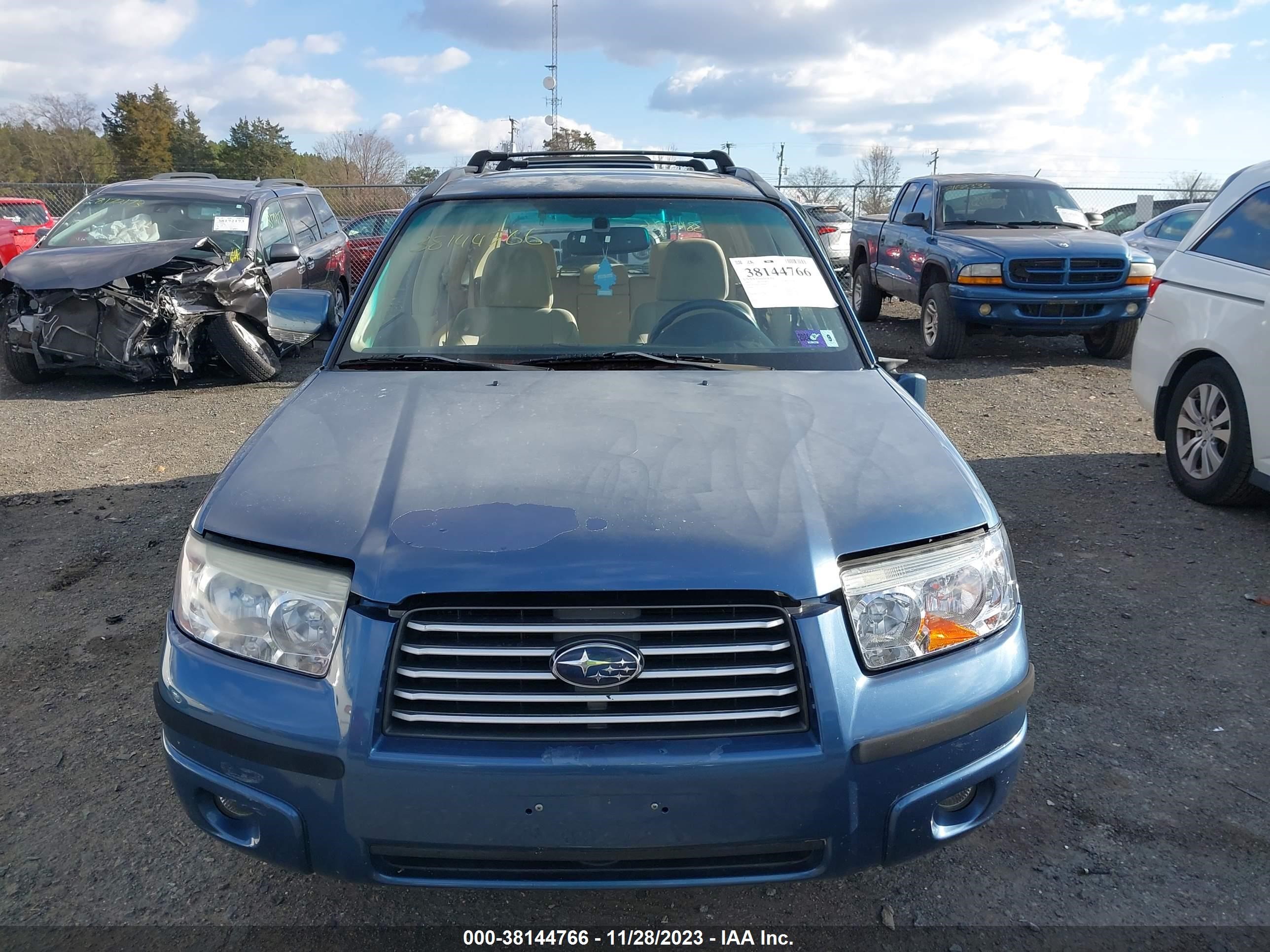 Photo 11 VIN: JF1SG65617H700373 - SUBARU FORESTER 