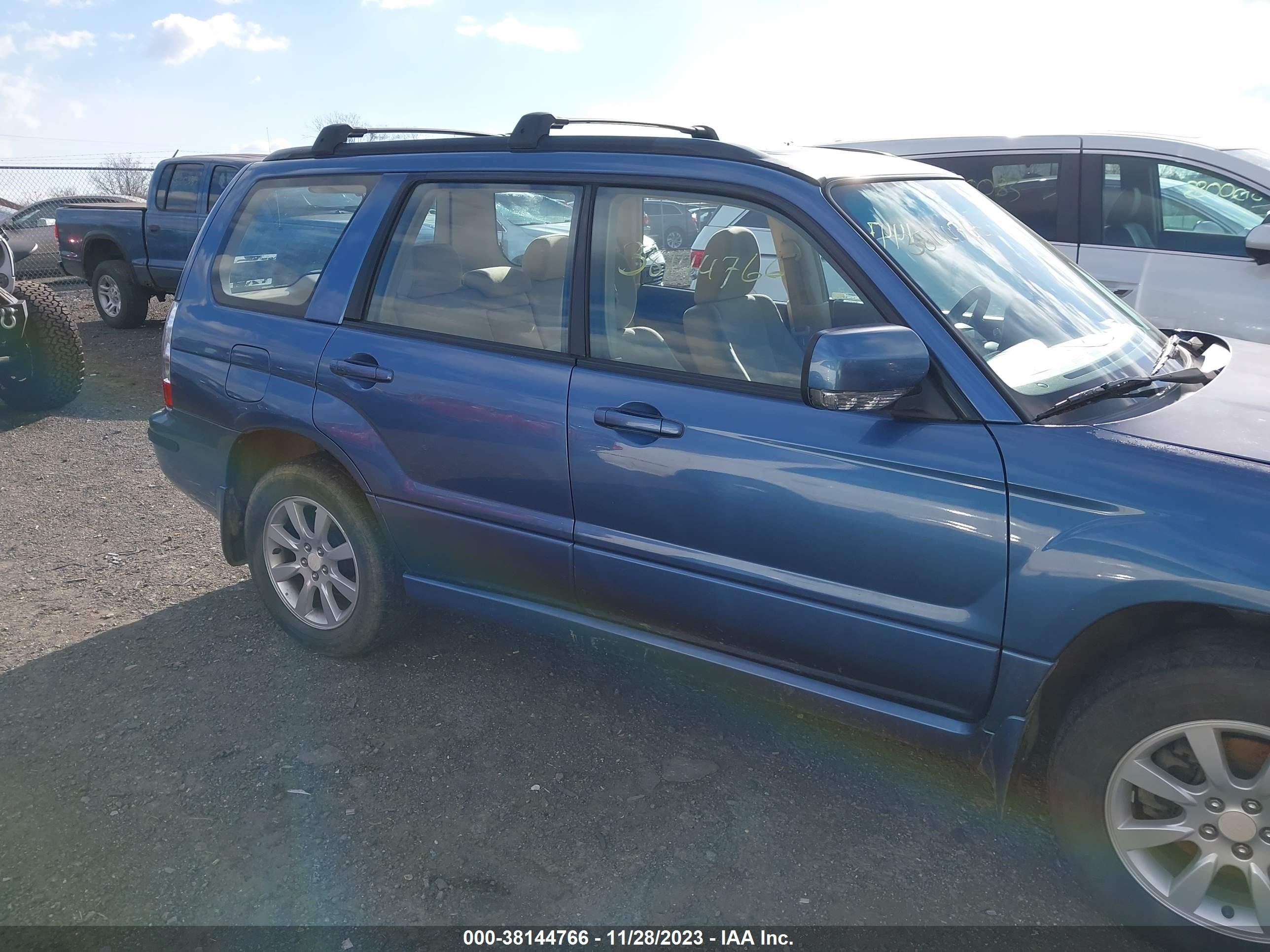 Photo 12 VIN: JF1SG65617H700373 - SUBARU FORESTER 