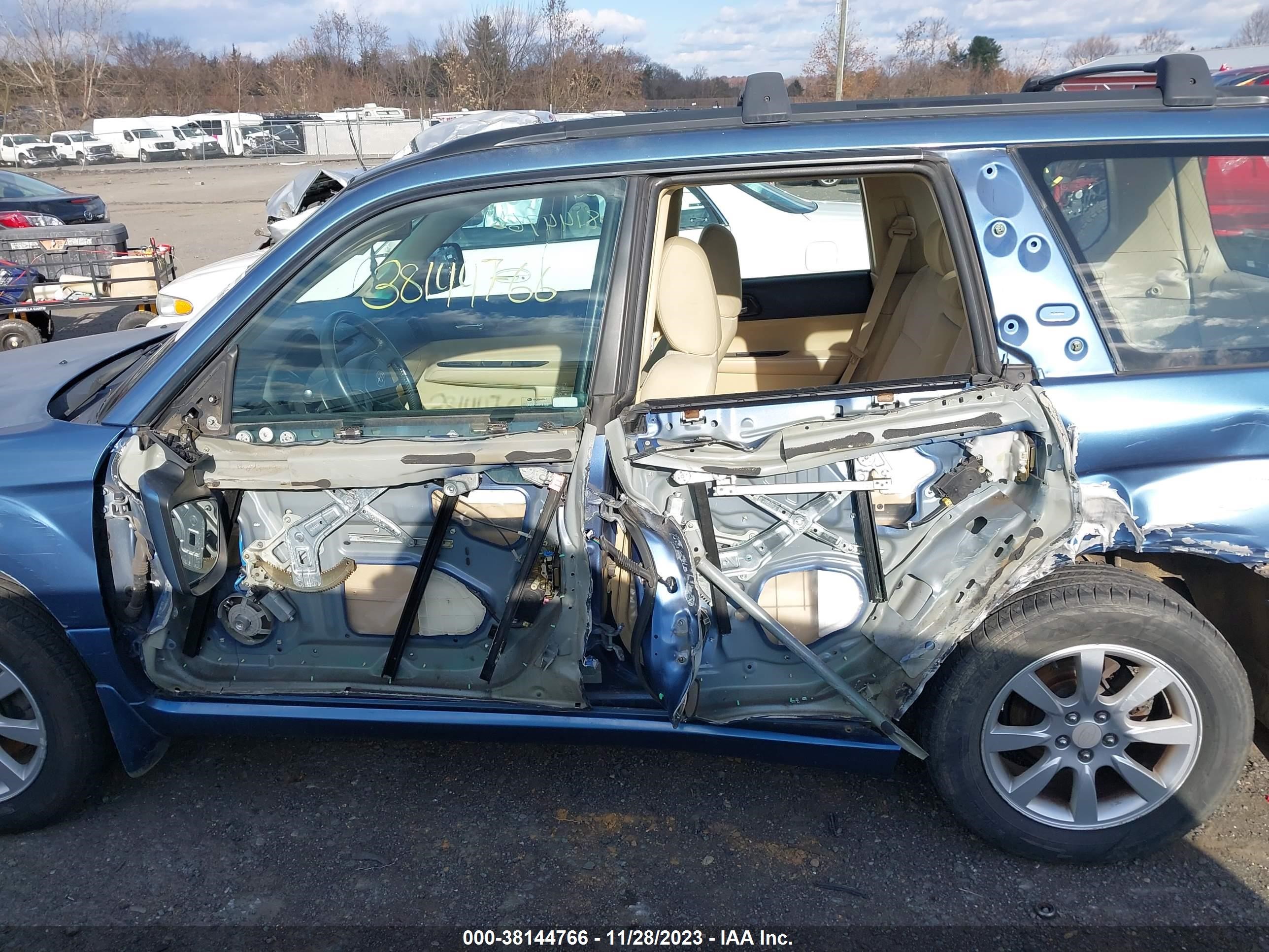 Photo 13 VIN: JF1SG65617H700373 - SUBARU FORESTER 