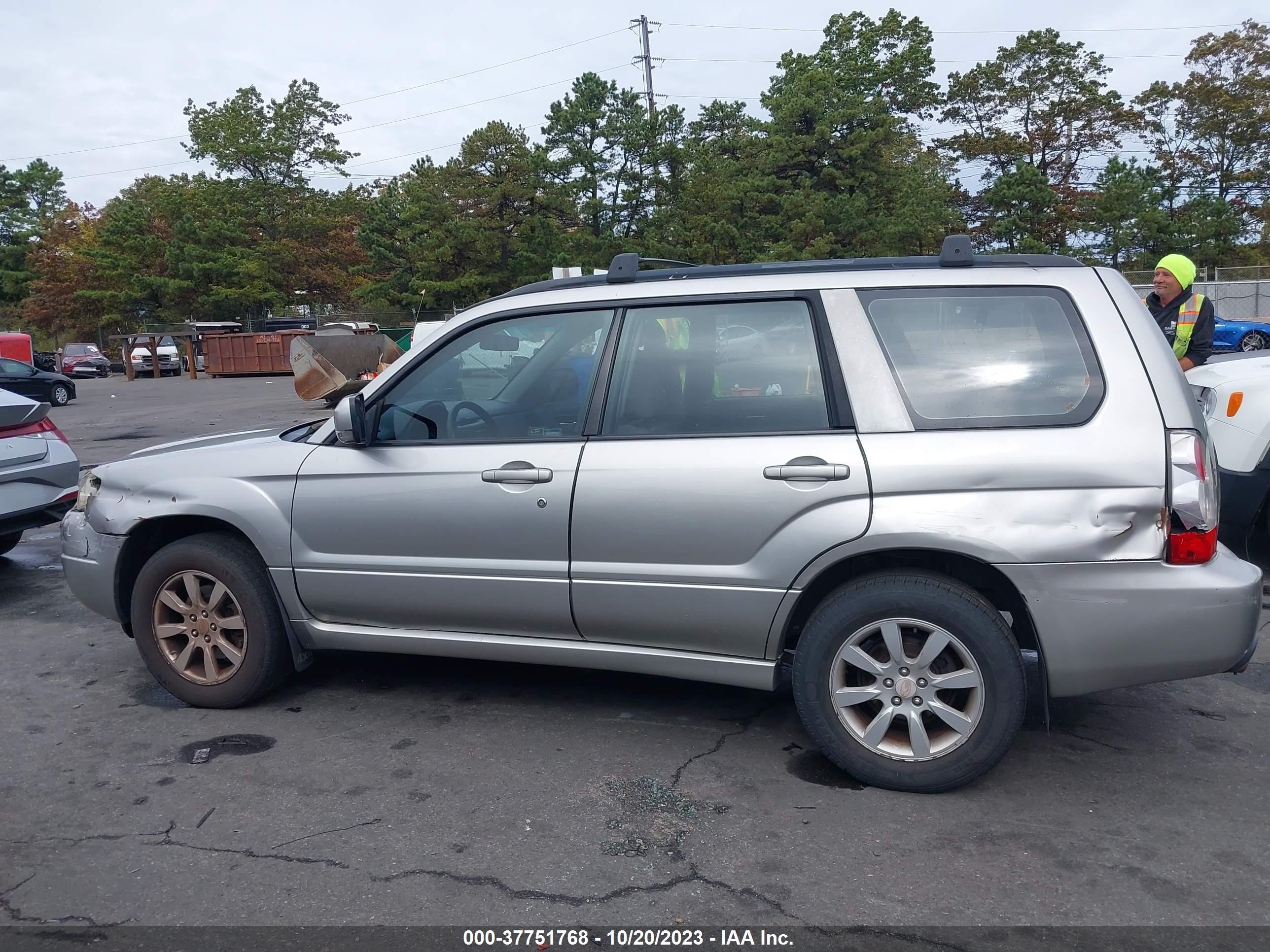 Photo 13 VIN: JF1SG65646H758265 - SUBARU FORESTER 