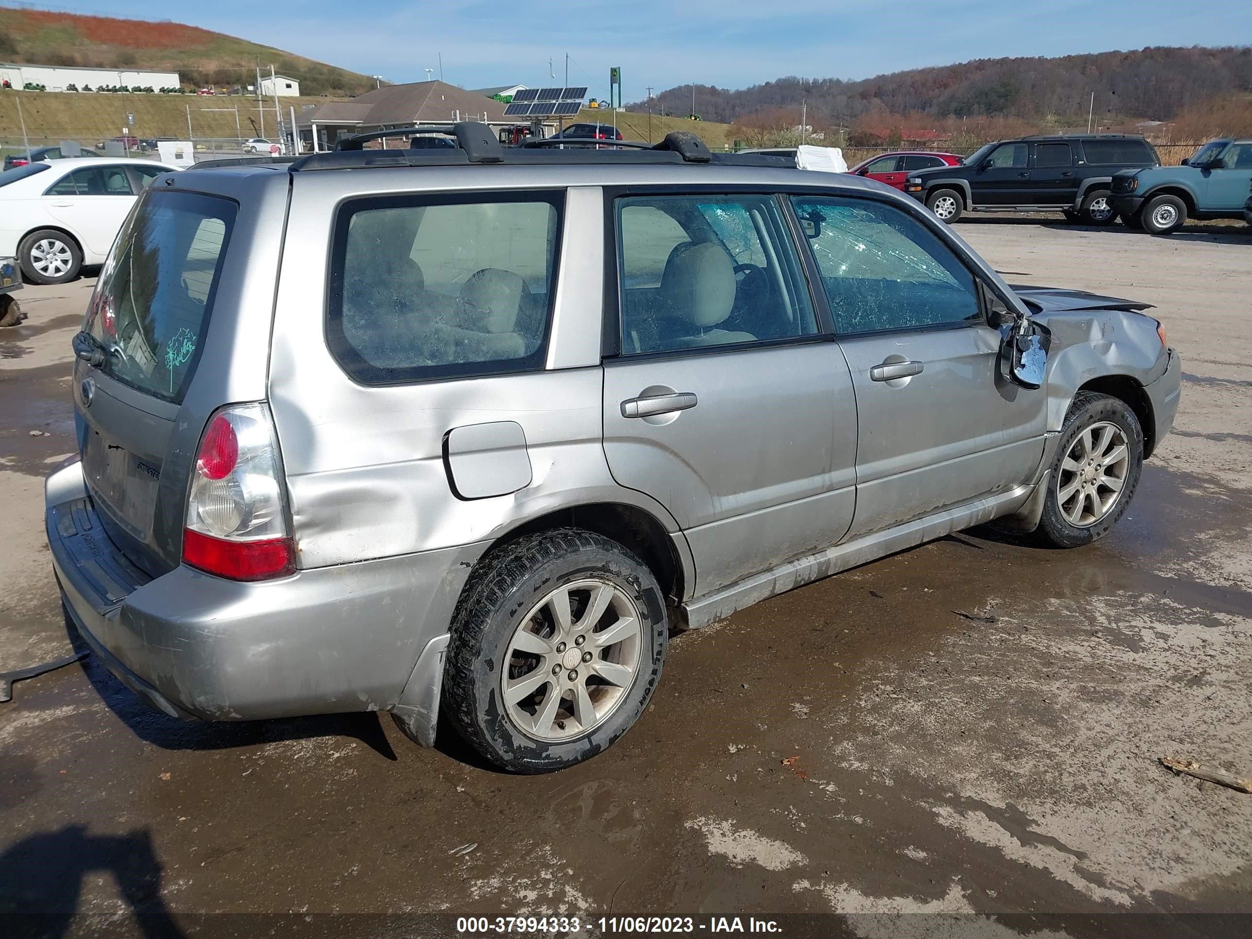 Photo 3 VIN: JF1SG65696H745687 - SUBARU FORESTER 