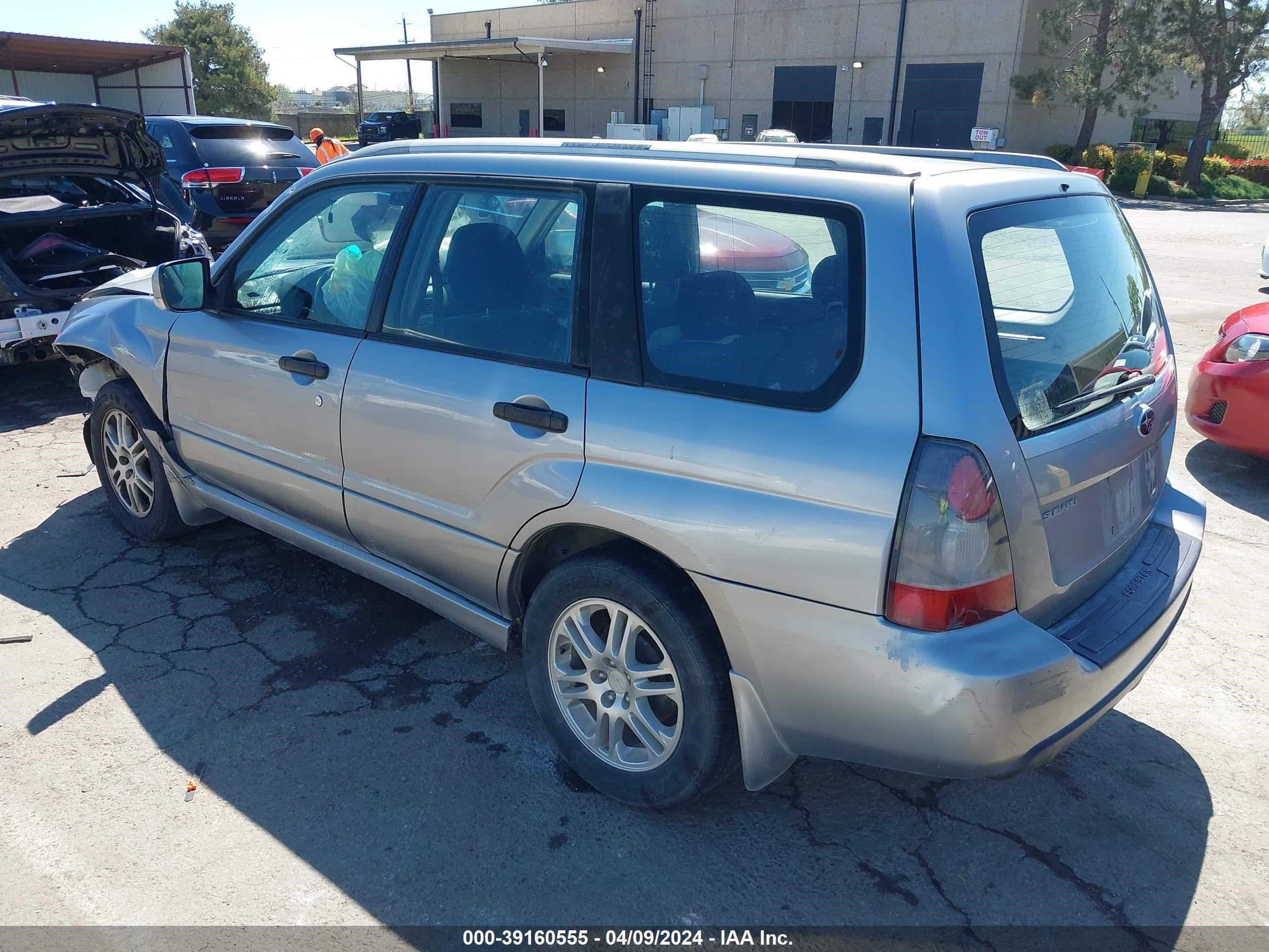 Photo 2 VIN: JF1SG66608H713762 - SUBARU FORESTER 