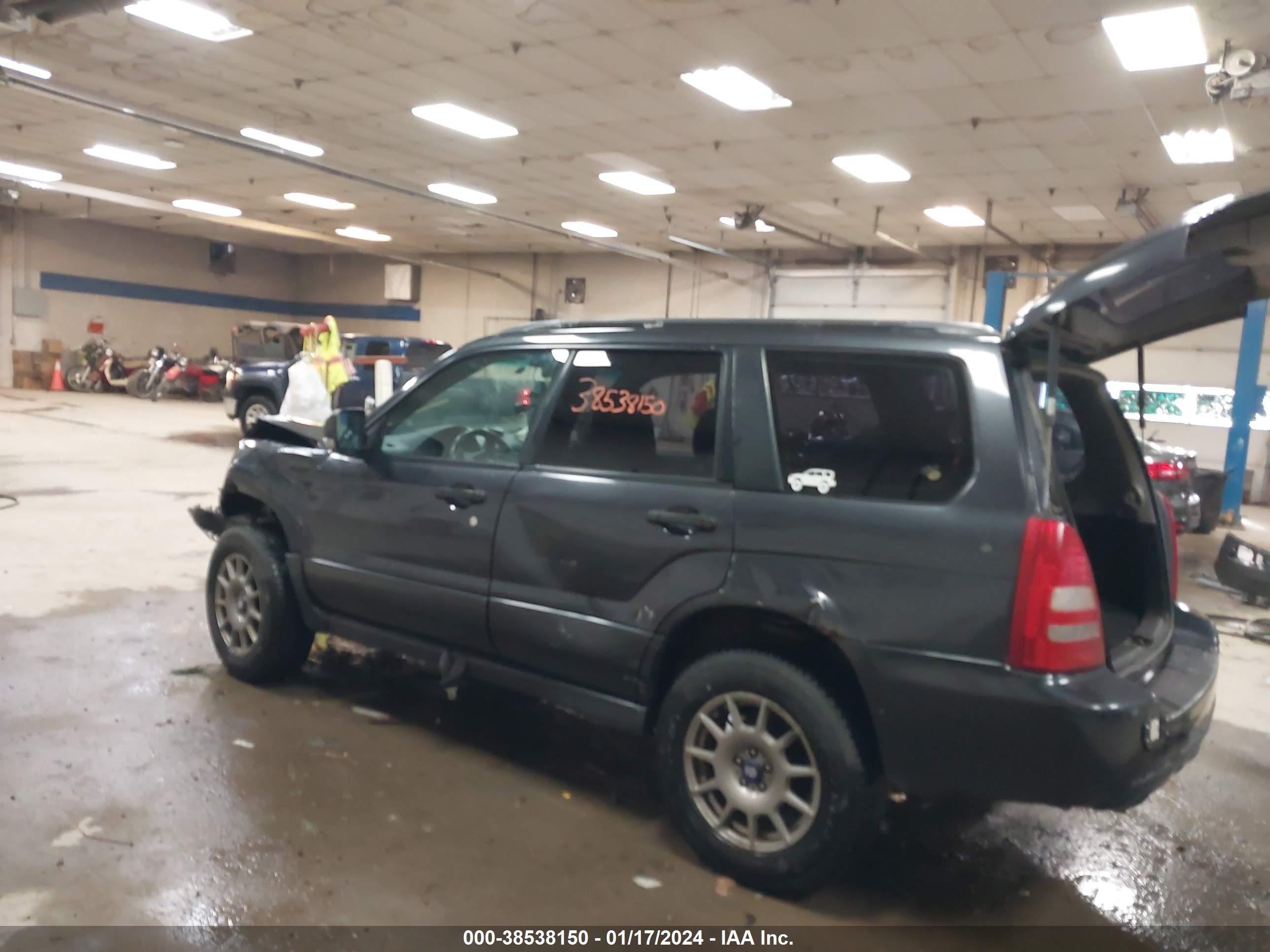 Photo 2 VIN: JF1SG66678H715573 - SUBARU FORESTER 