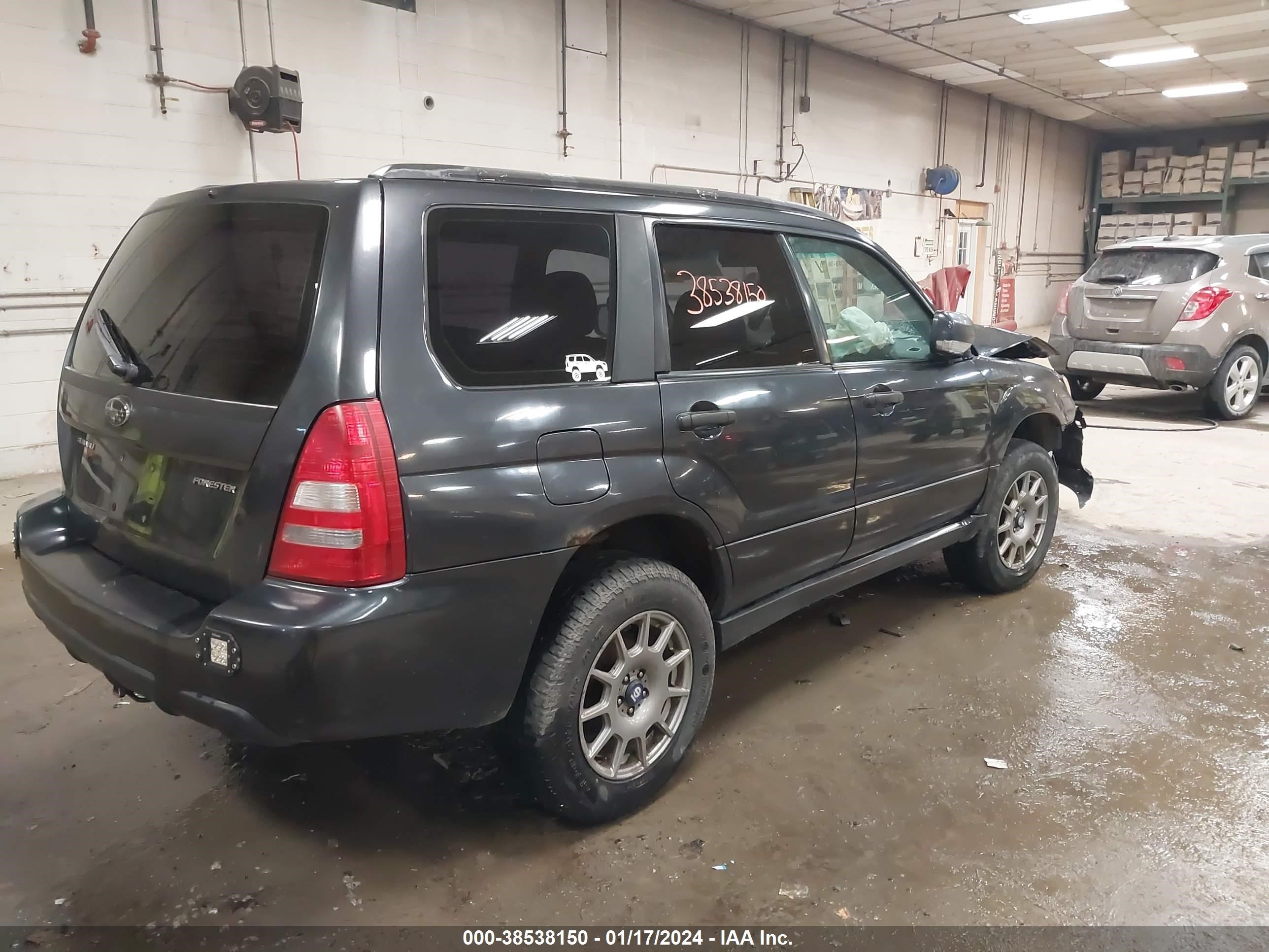 Photo 3 VIN: JF1SG66678H715573 - SUBARU FORESTER 