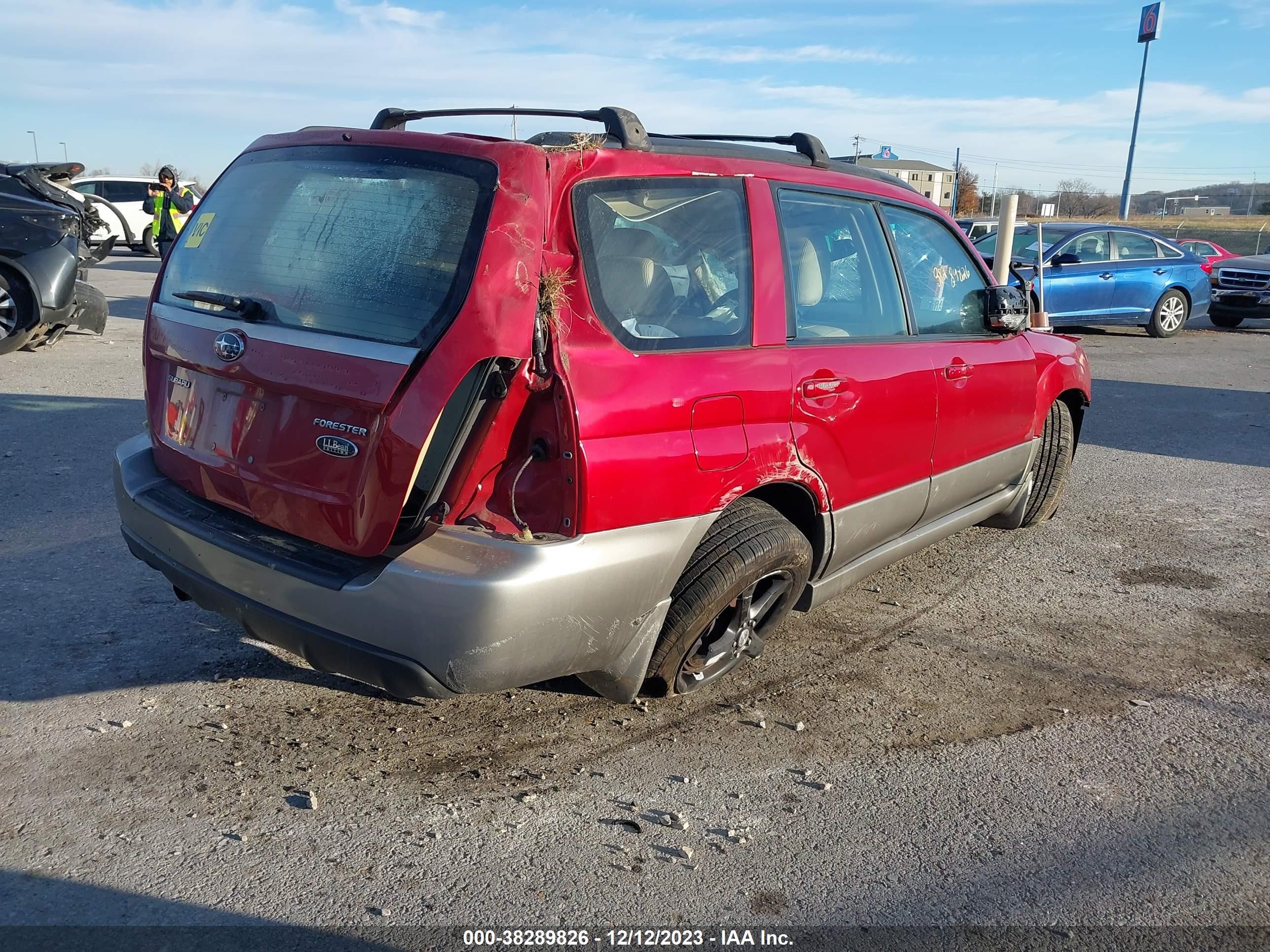 Photo 3 VIN: JF1SG67606H736230 - SUBARU FORESTER 