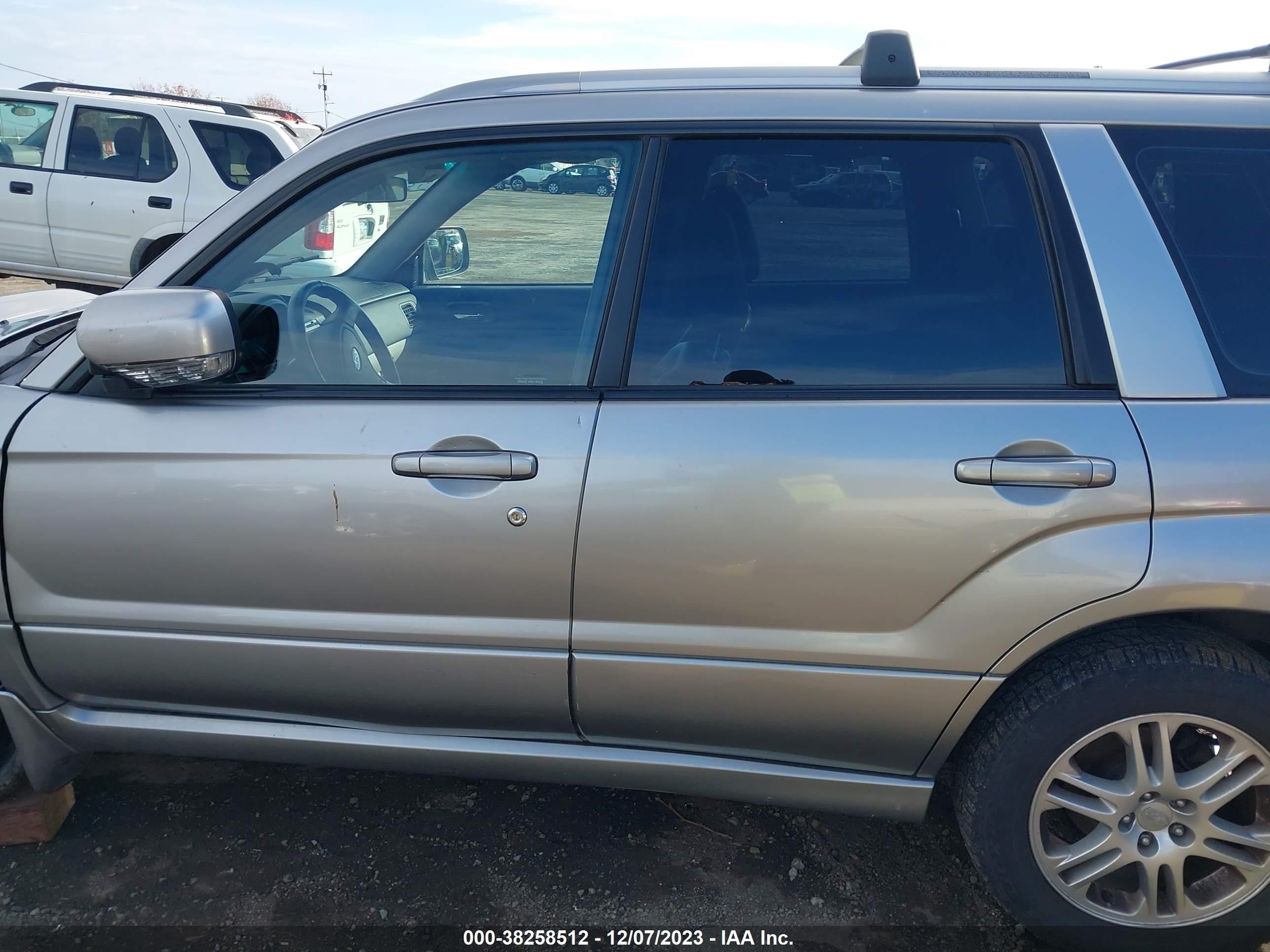 Photo 13 VIN: JF1SG69656H746989 - SUBARU FORESTER 