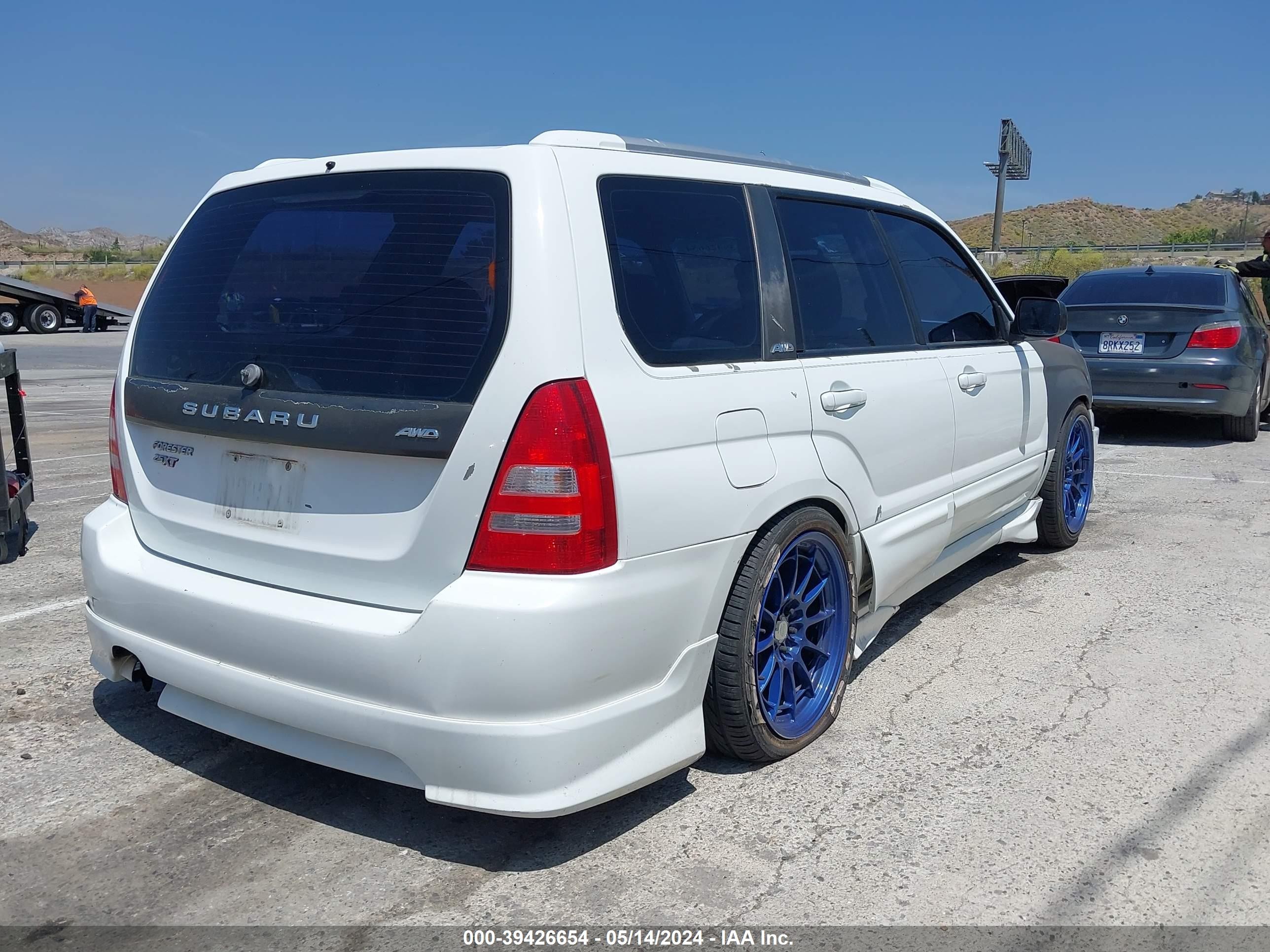 Photo 3 VIN: JF1SG69674H727437 - SUBARU FORESTER 