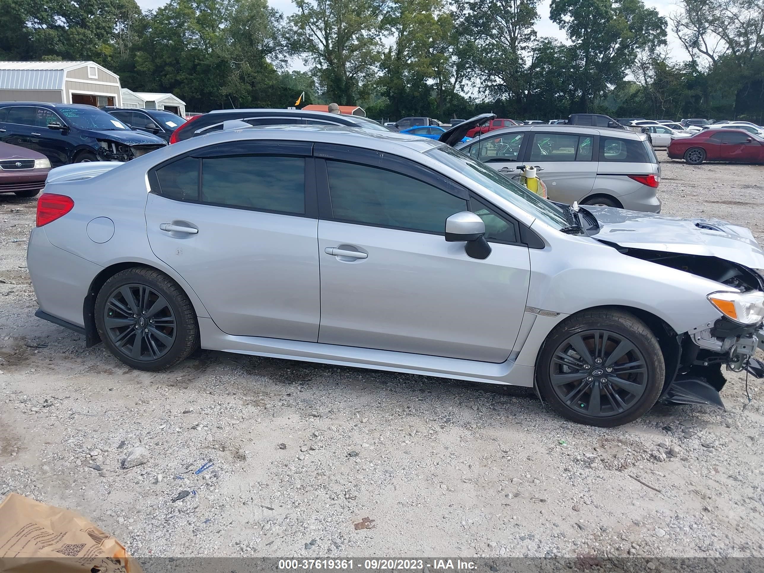 Photo 13 VIN: JF1VA1A68M9821169 - SUBARU WRX 