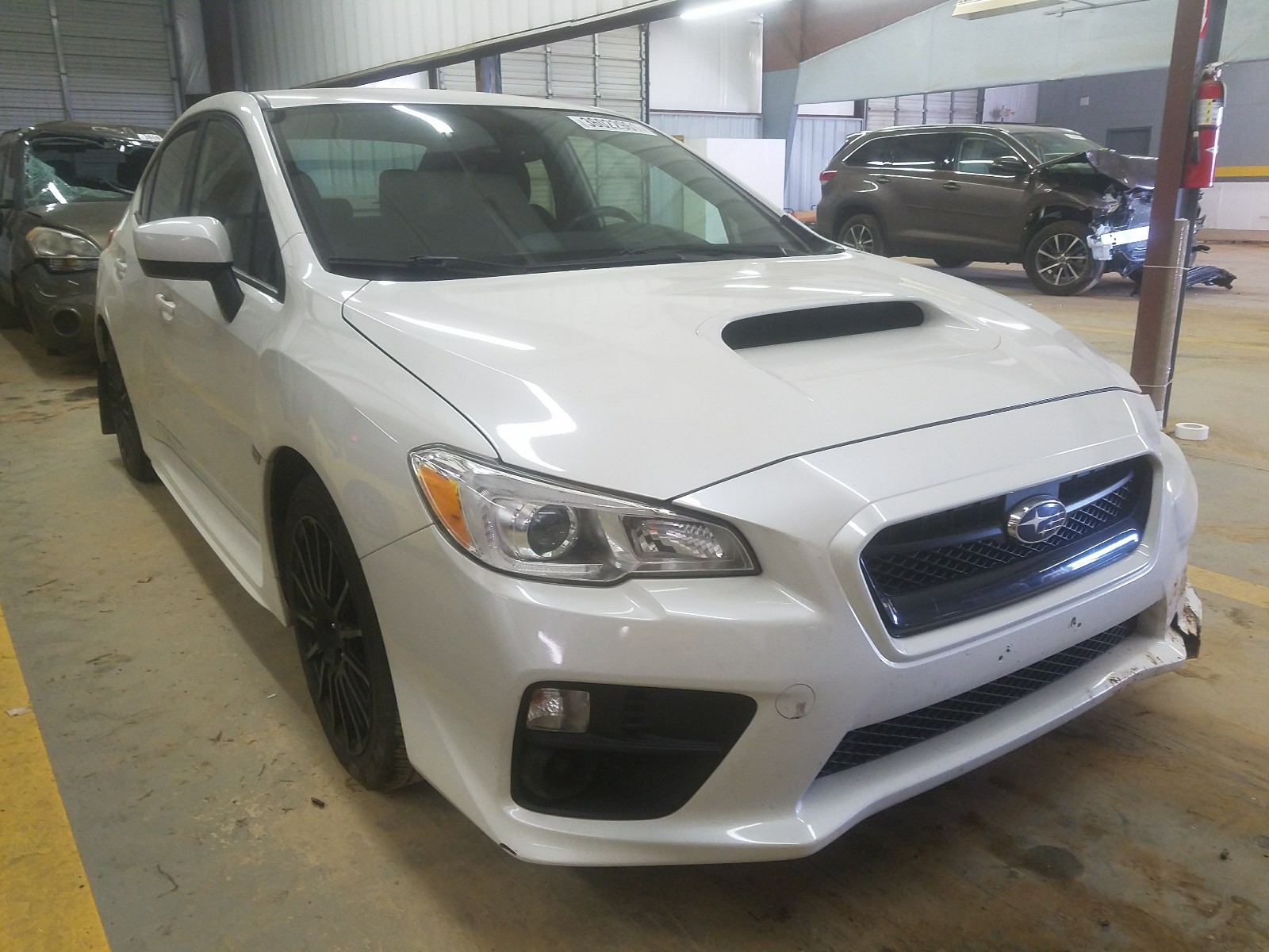 Photo 0 VIN: JF1VA1A6XF9817496 - SUBARU WRX 