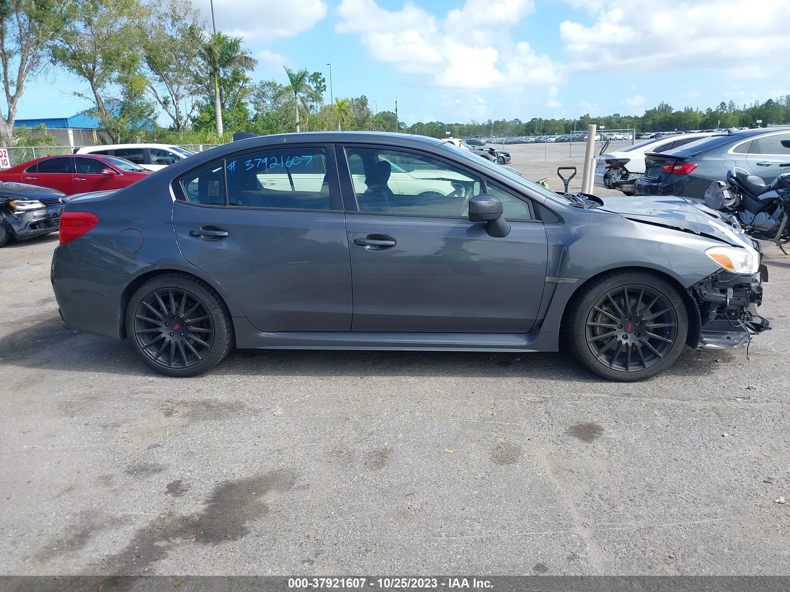 Photo 12 VIN: JF1VA1C60L9803034 - SUBARU WRX 