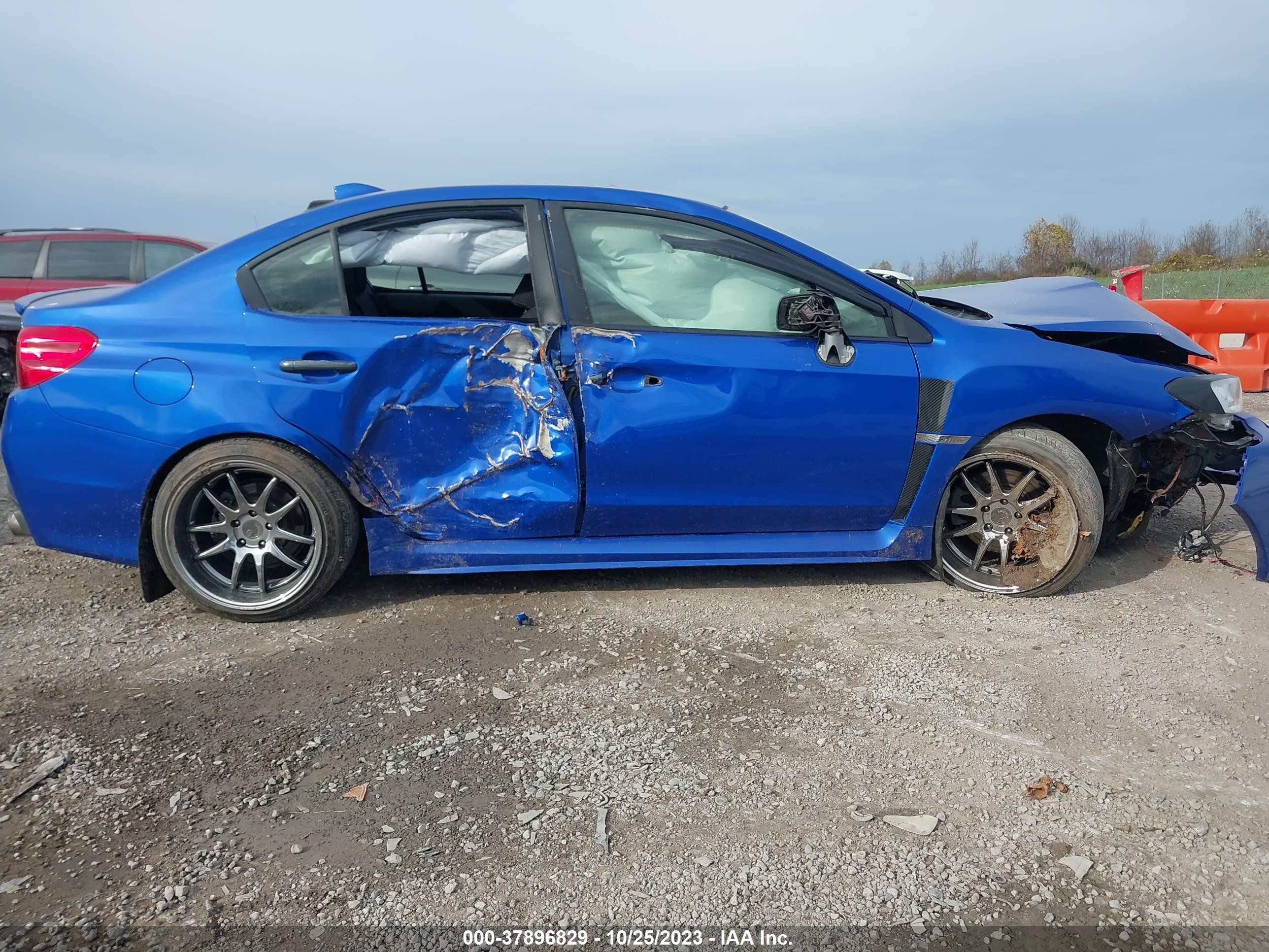 Photo 12 VIN: JF1VA1E64H8835480 - SUBARU WRX 