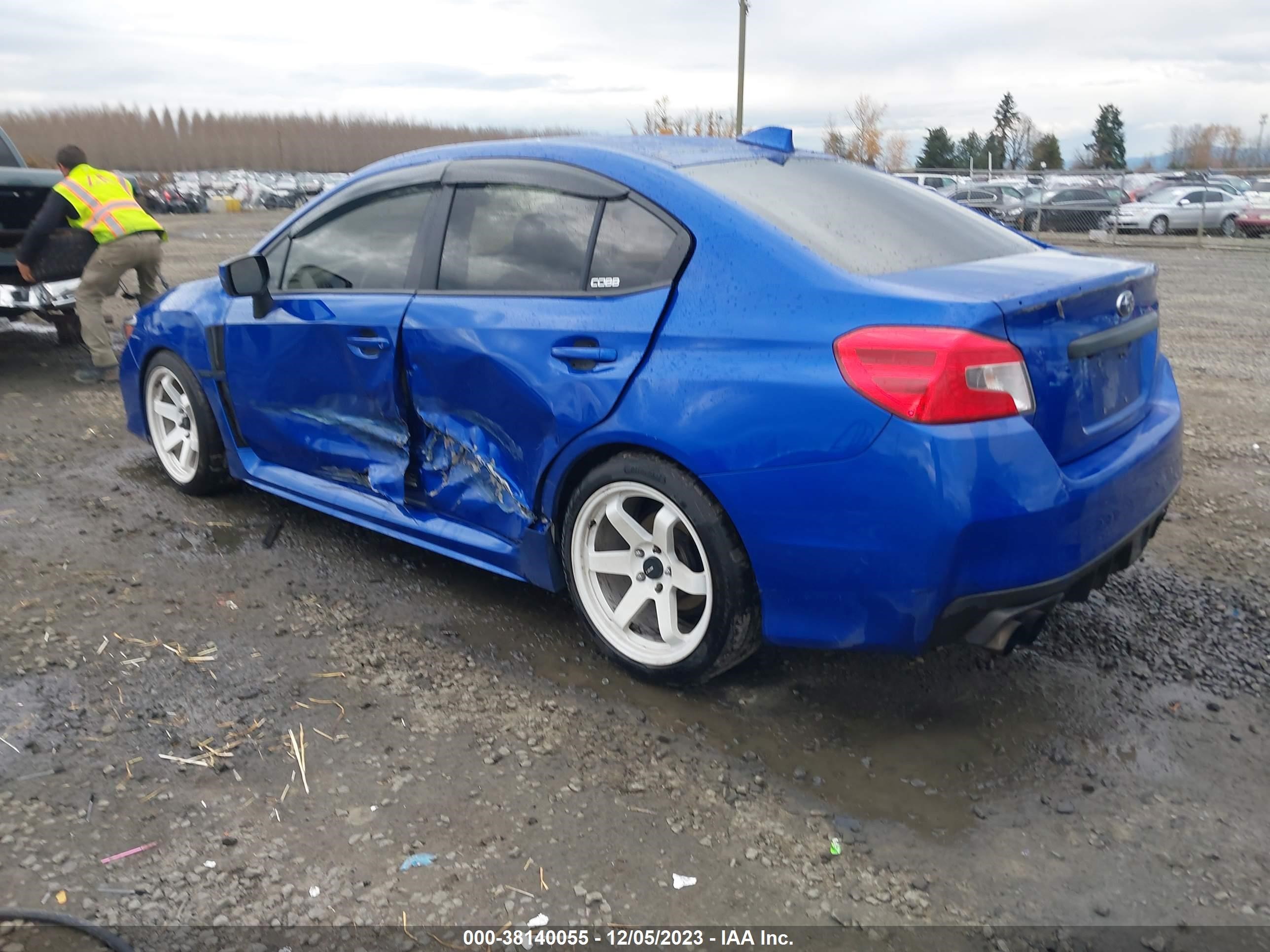 Photo 2 VIN: JF1VA1E64H9830130 - SUBARU WRX 