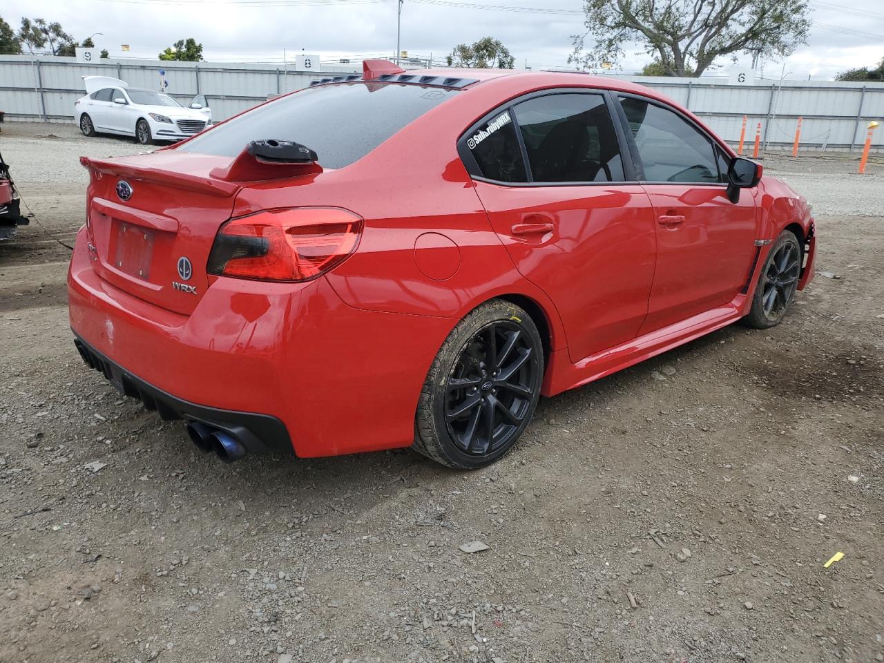 Photo 2 VIN: JF1VA1F61J8833433 - SUBARU WRX 