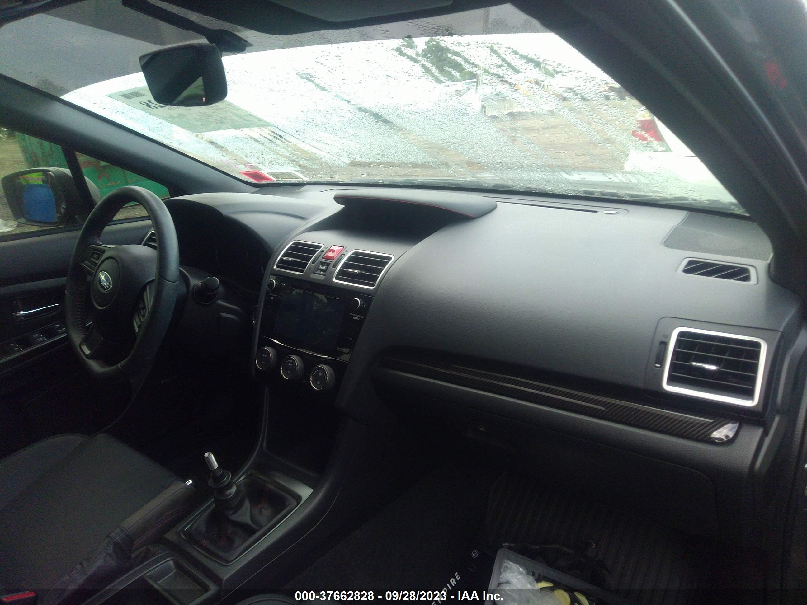 Photo 4 VIN: JF1VA1J63M9800679 - SUBARU WRX 