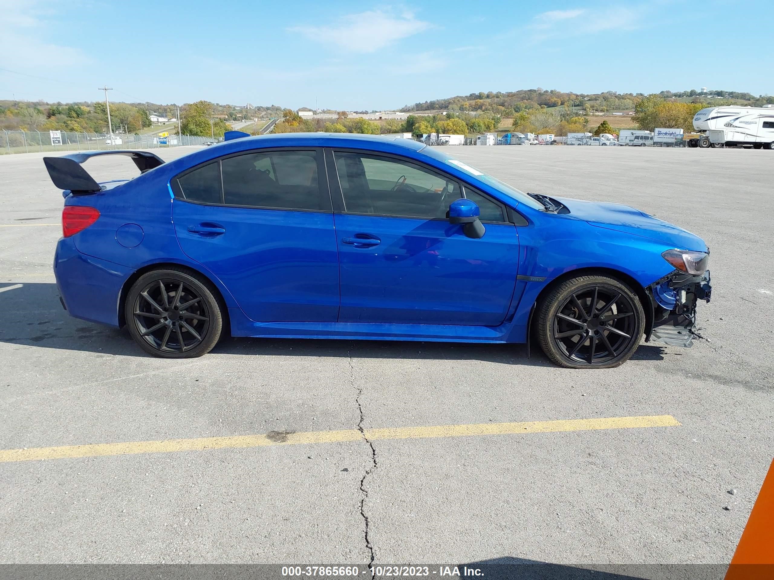 Photo 13 VIN: JF1VA1J64G9821366 - SUBARU WRX 