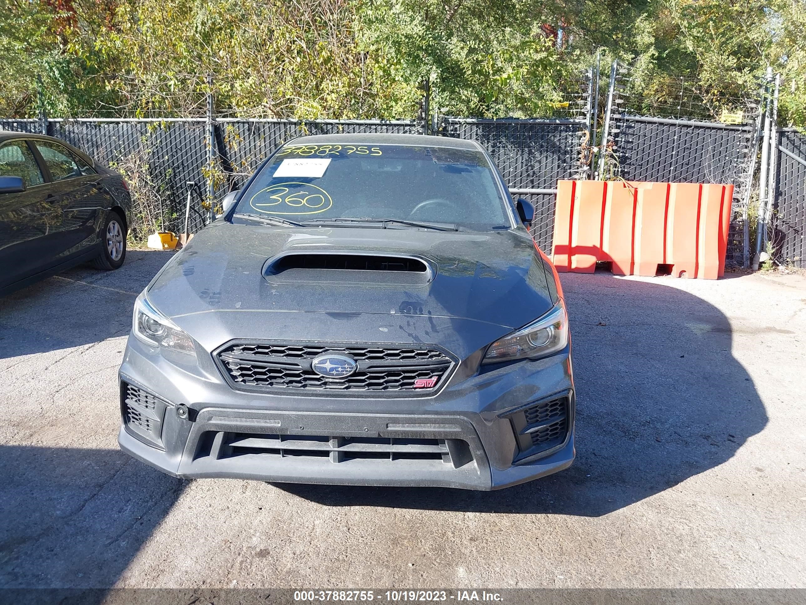 Photo 10 VIN: JF1VA2E68M9817803 - SUBARU WRX 