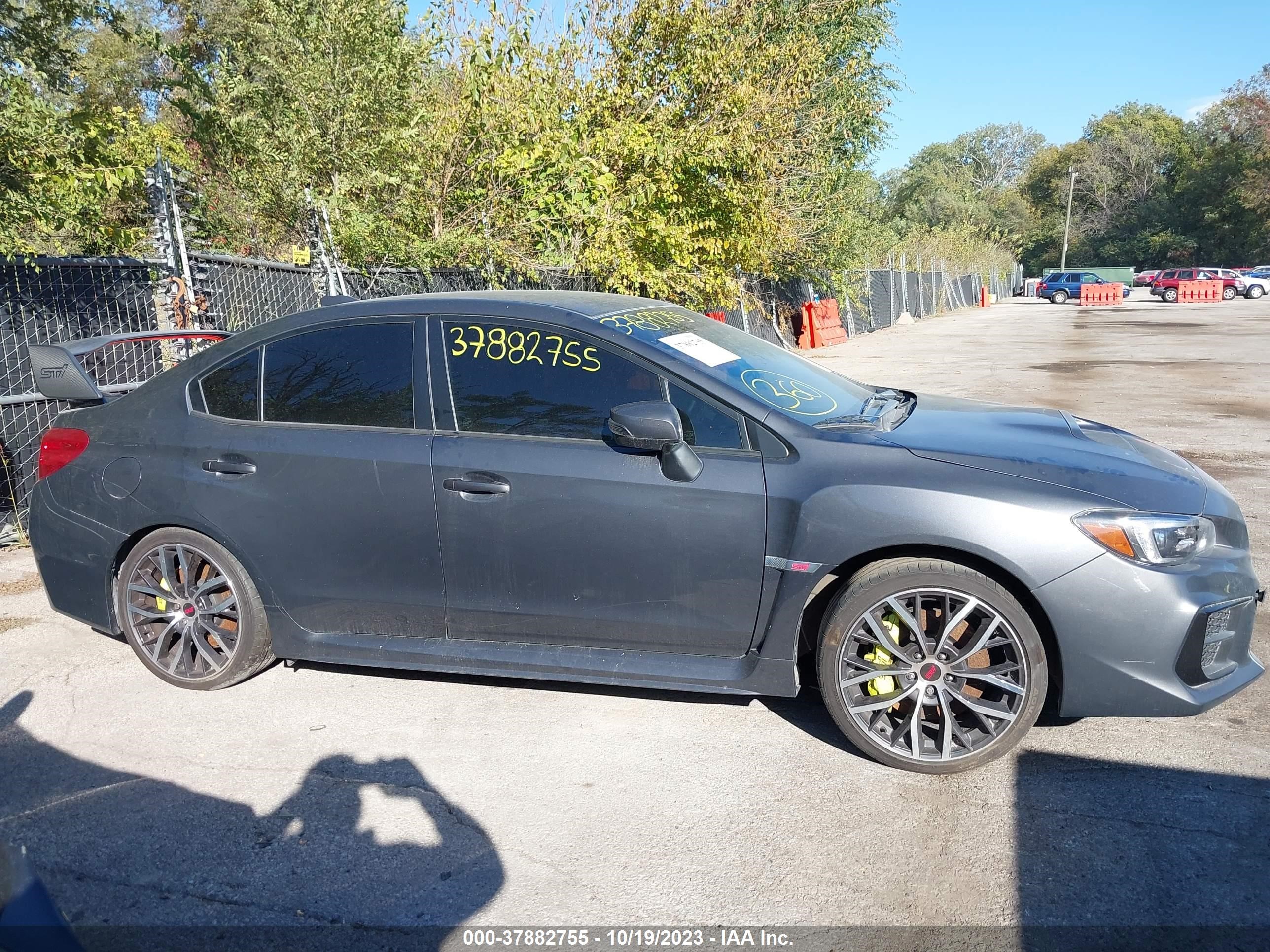 Photo 11 VIN: JF1VA2E68M9817803 - SUBARU WRX 