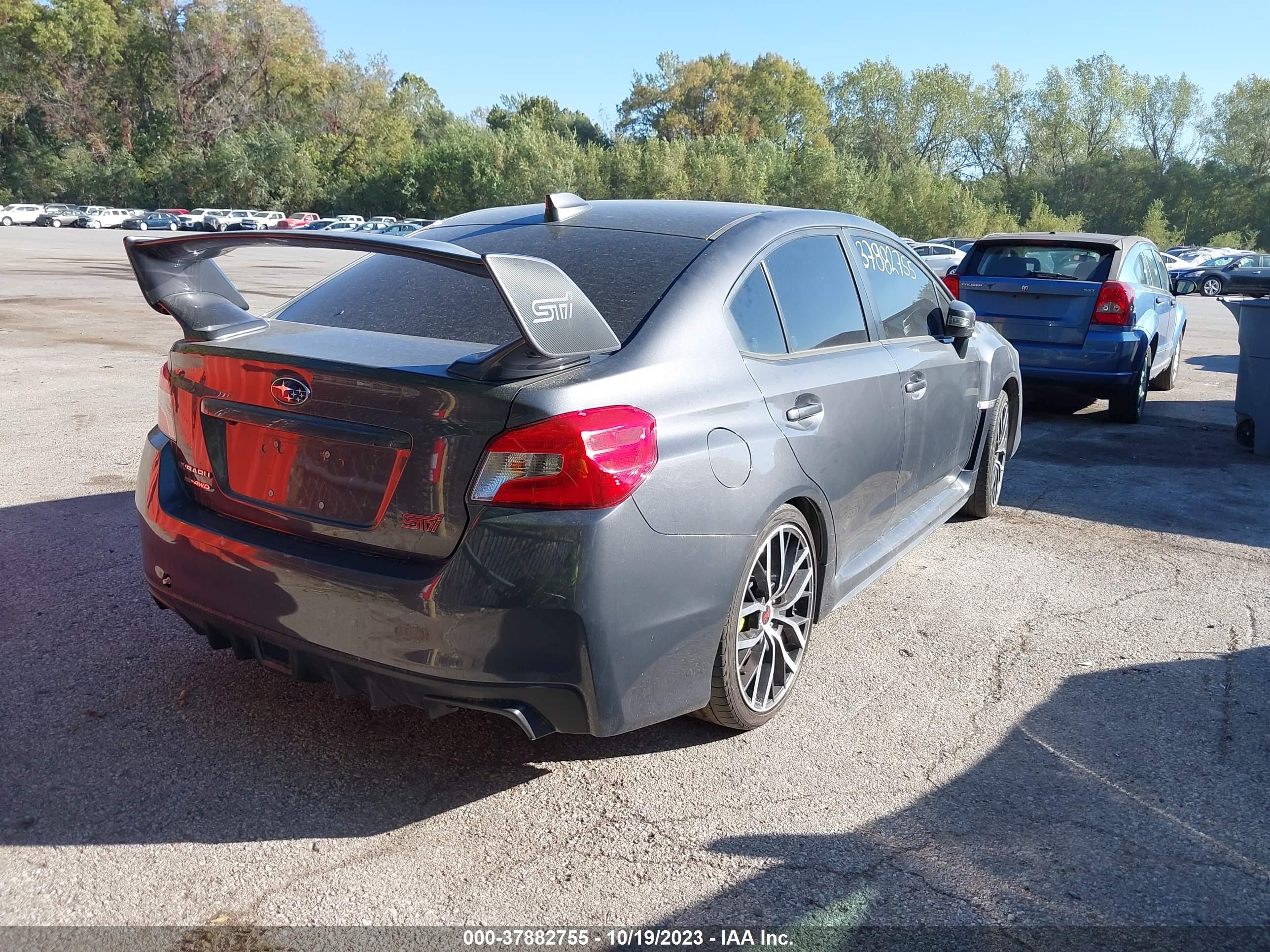 Photo 3 VIN: JF1VA2E68M9817803 - SUBARU WRX 