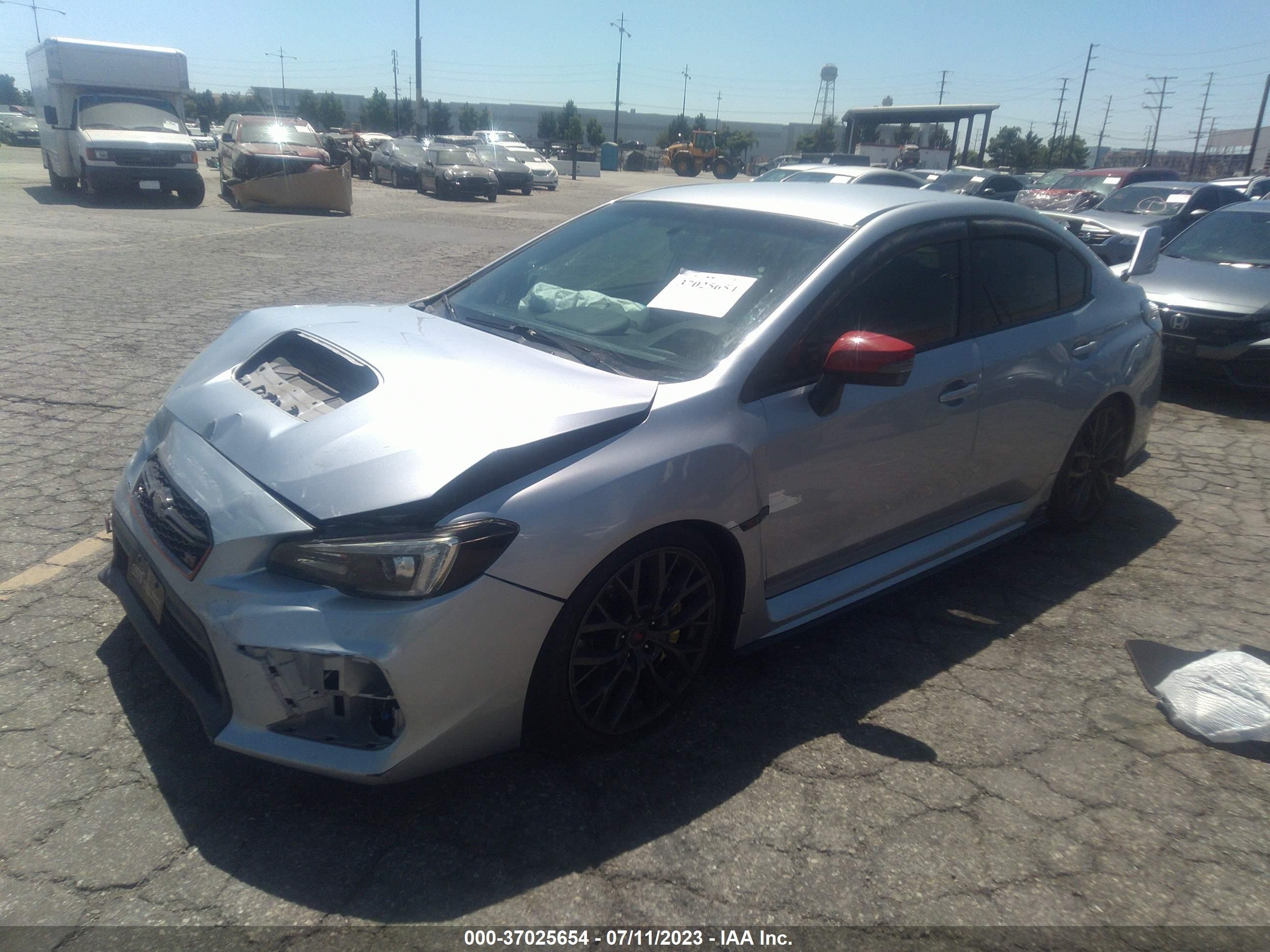 Photo 1 VIN: JF1VA2M66J9811236 - SUBARU WRX 