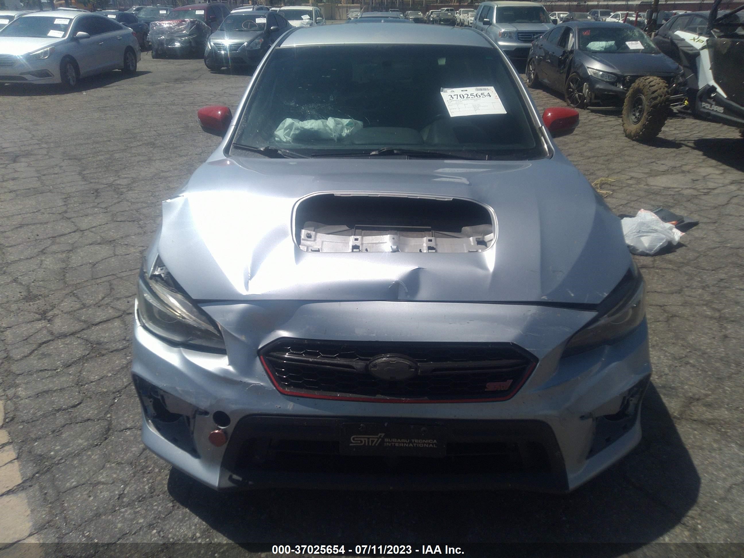 Photo 11 VIN: JF1VA2M66J9811236 - SUBARU WRX 