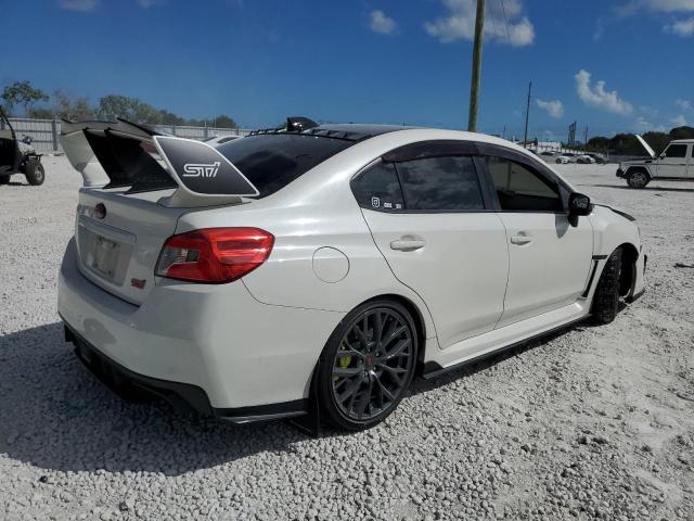 Photo 2 VIN: JF1VA2M66J9811379 - SUBARU WRX STI 