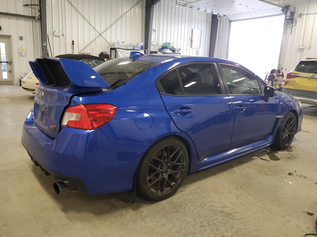 Photo 2 VIN: JF1VA2Y62G9829087 - SUBARU WRX 