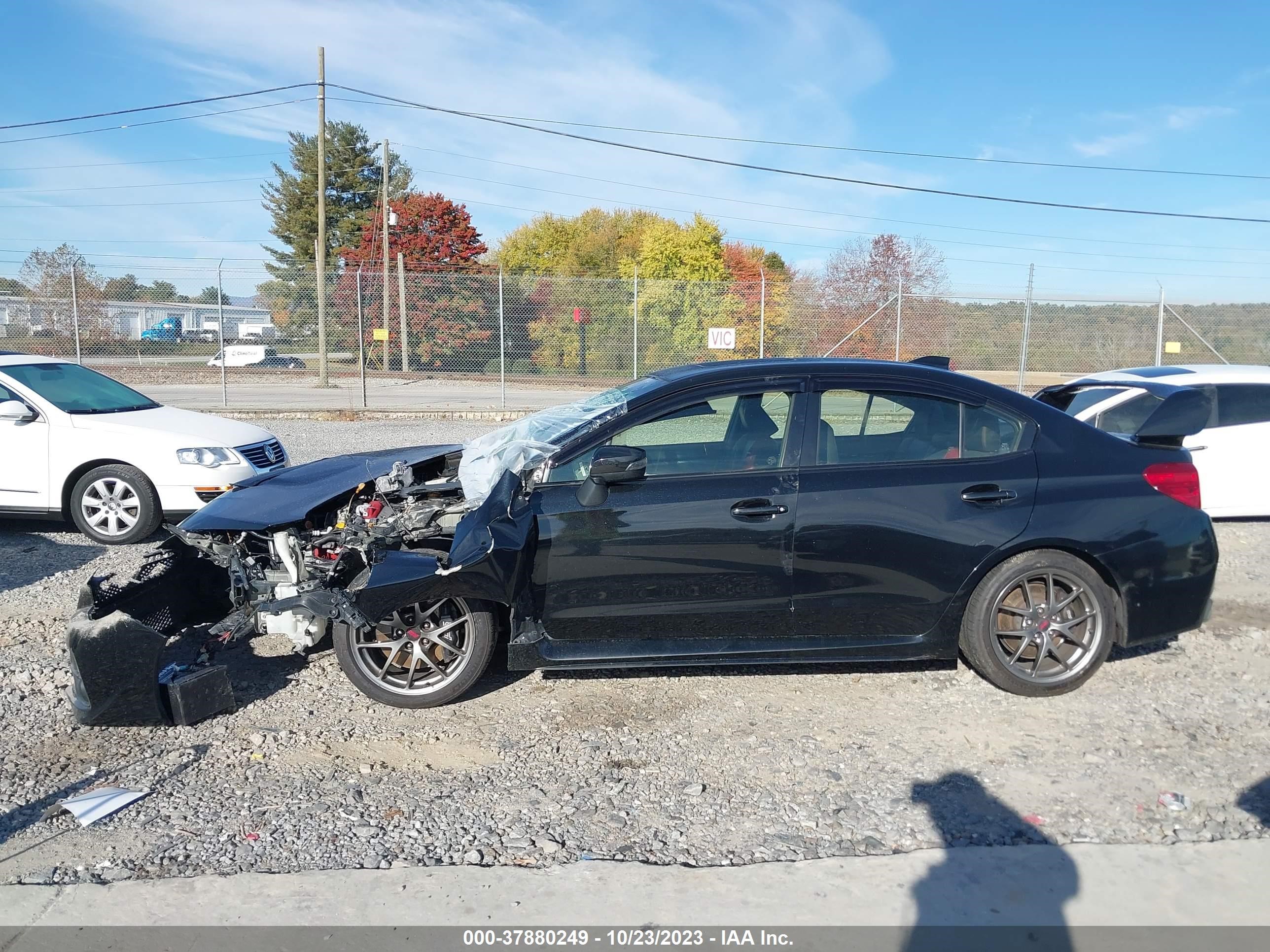 Photo 12 VIN: JF1VA2Y68H9806379 - SUBARU WRX STI 