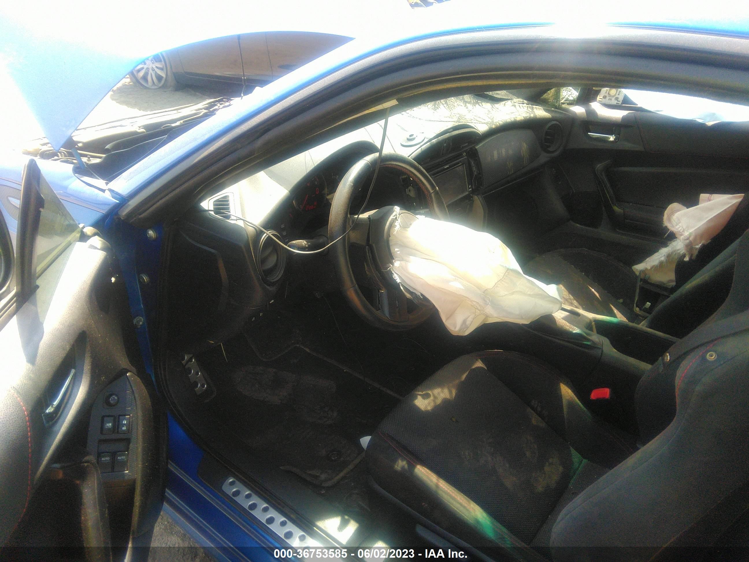 Photo 4 VIN: JF1ZCAB10D2612712 - SUBARU BRZ 