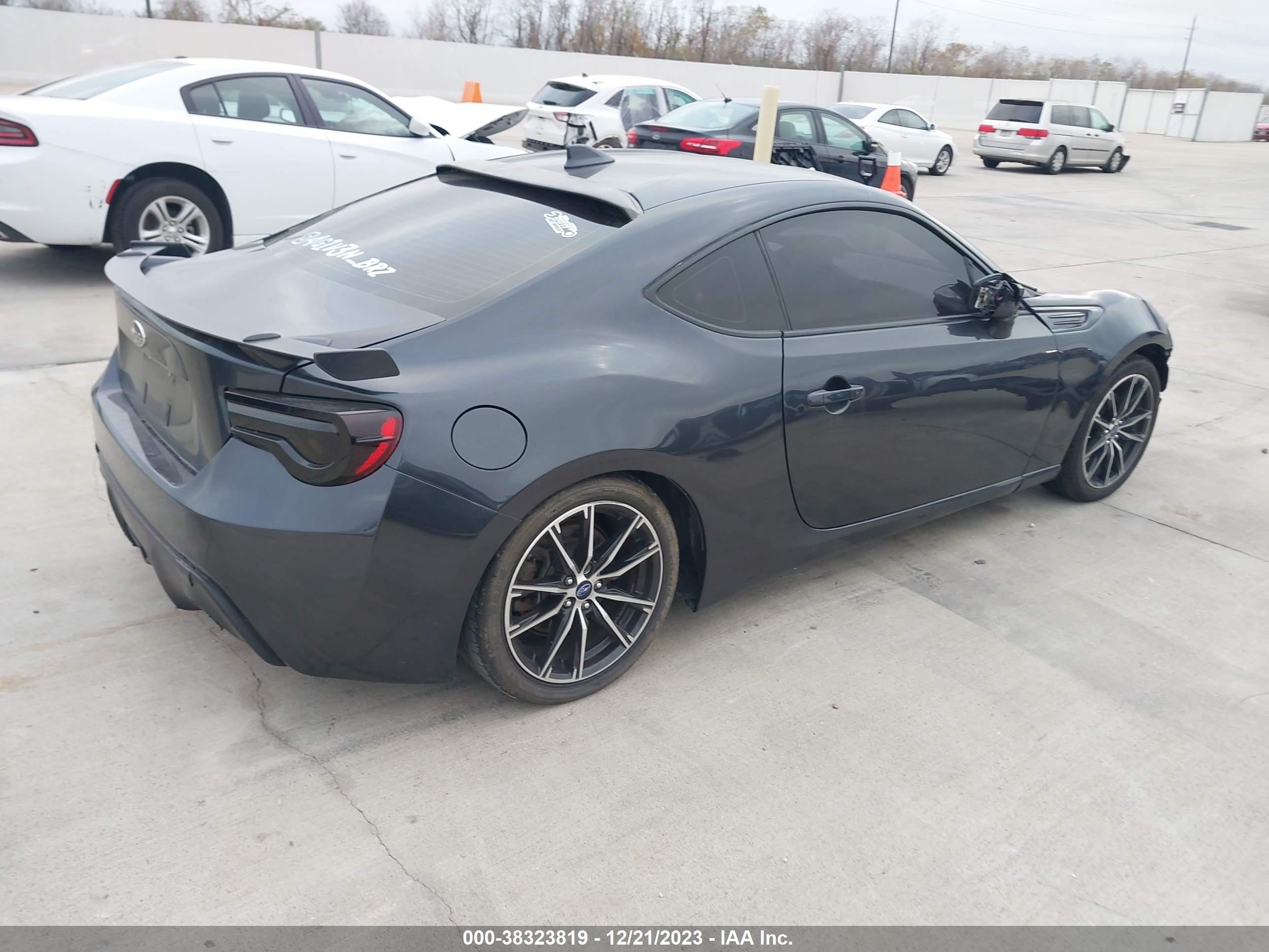 Photo 3 VIN: JF1ZCAB10J9601406 - SUBARU BRZ 