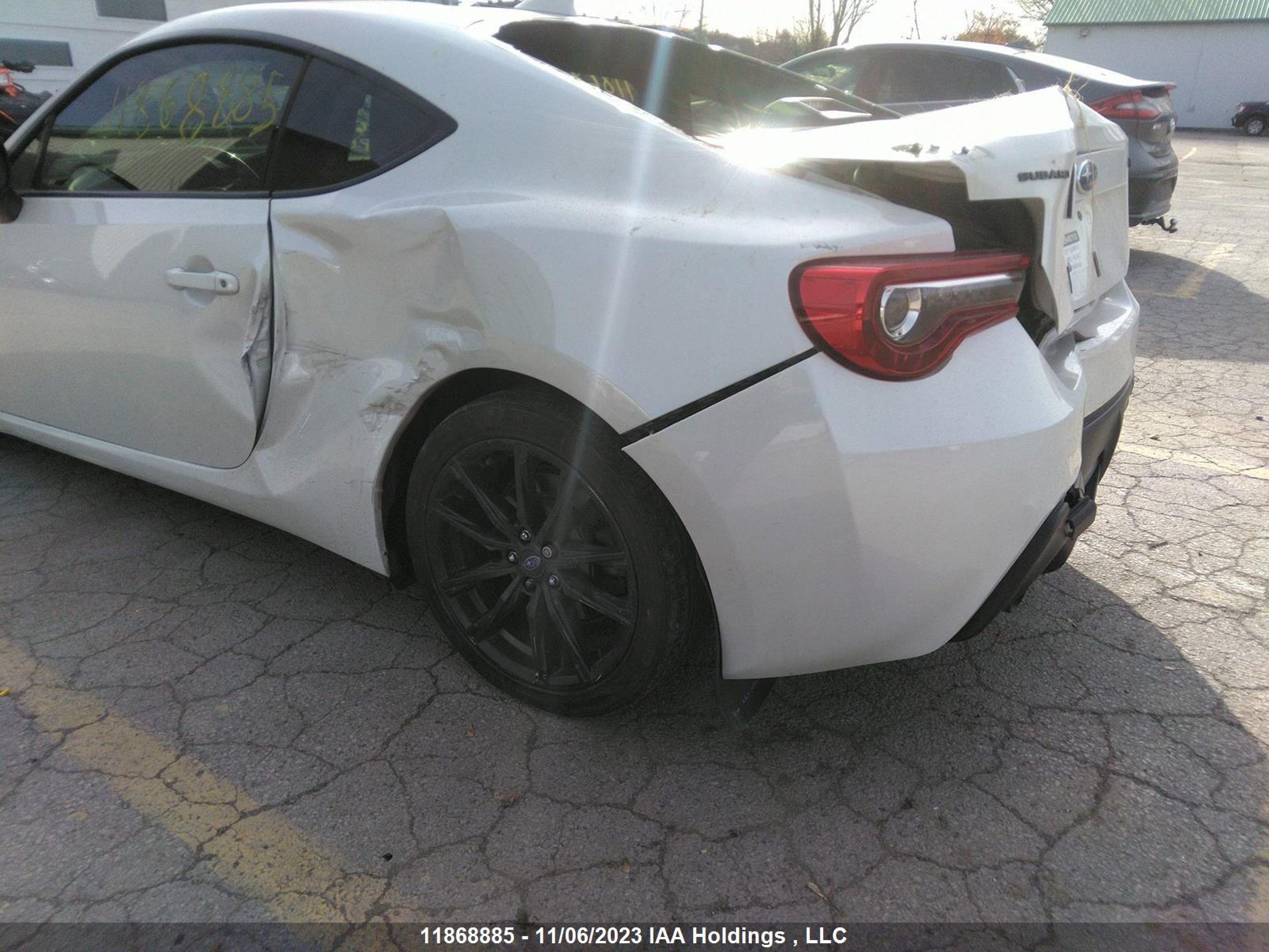 Photo 5 VIN: JF1ZCAB18H8604392 - SUBARU BRZ 