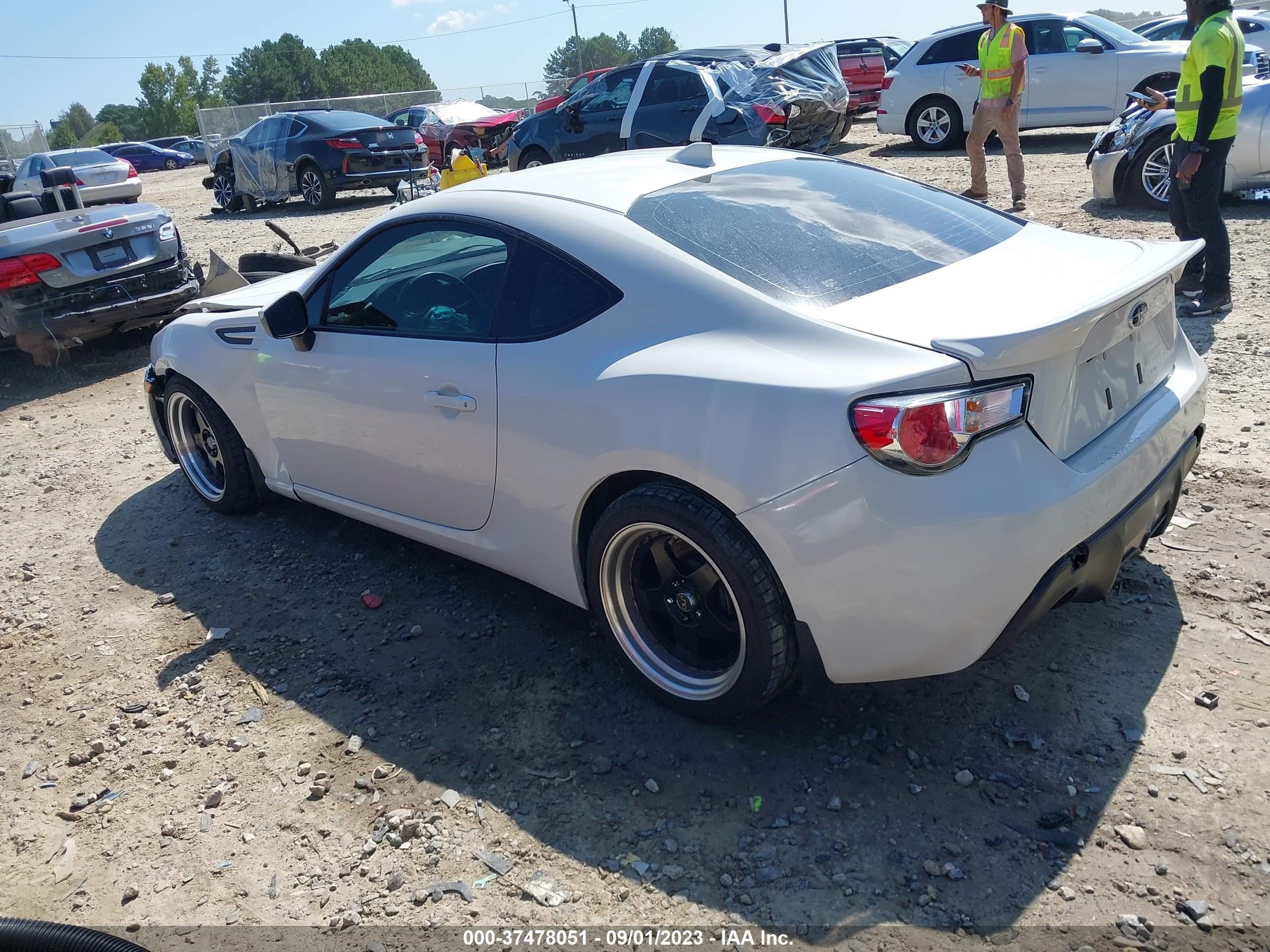 Photo 2 VIN: JF1ZCAB19G9601803 - SUBARU BRZ 