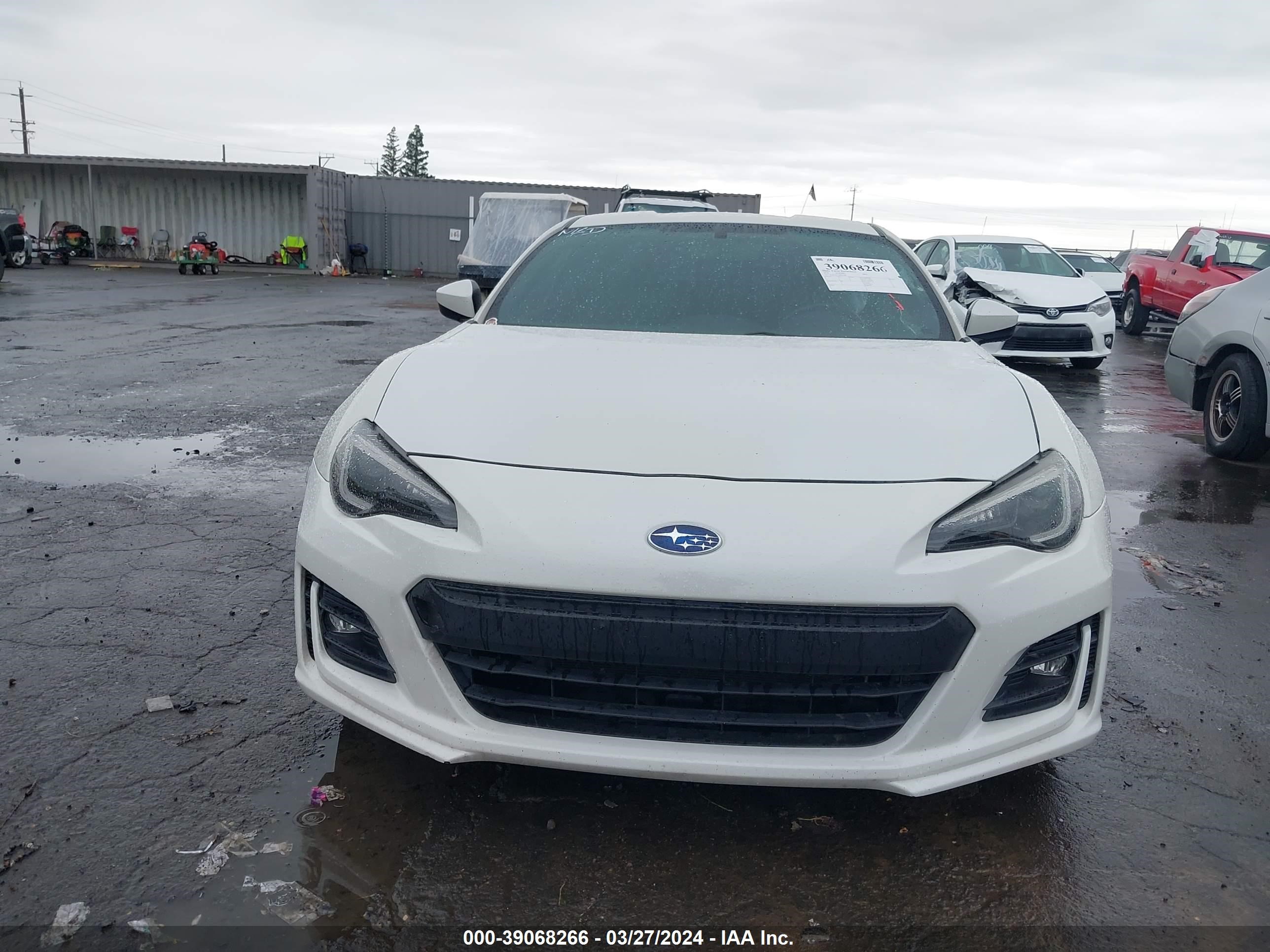 Photo 11 VIN: JF1ZCAC11J8601368 - SUBARU BRZ 