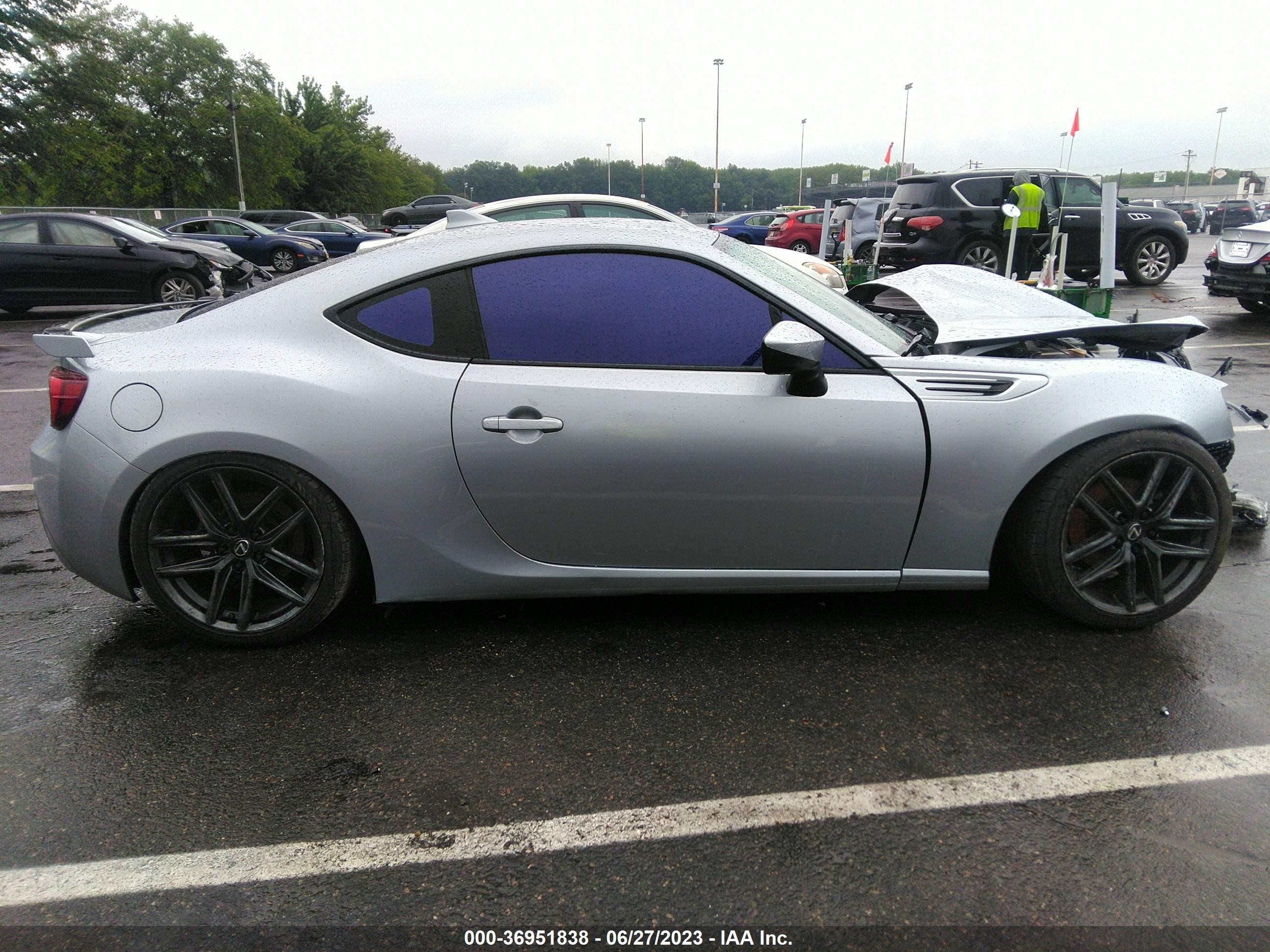 Photo 12 VIN: JF1ZCAC11J9603180 - SUBARU BRZ 