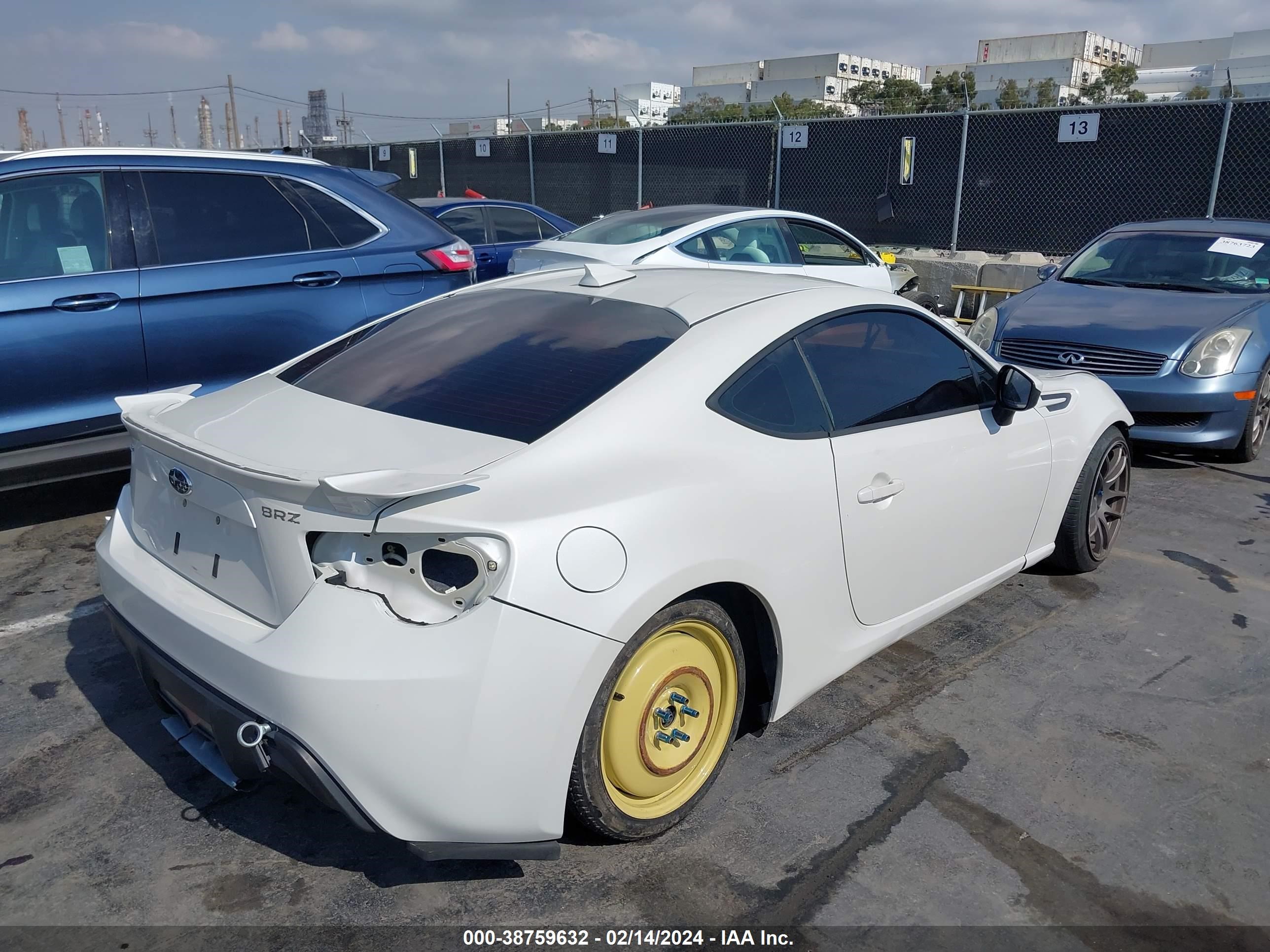 Photo 3 VIN: JF1ZCAC16D1605381 - SUBARU BRZ 