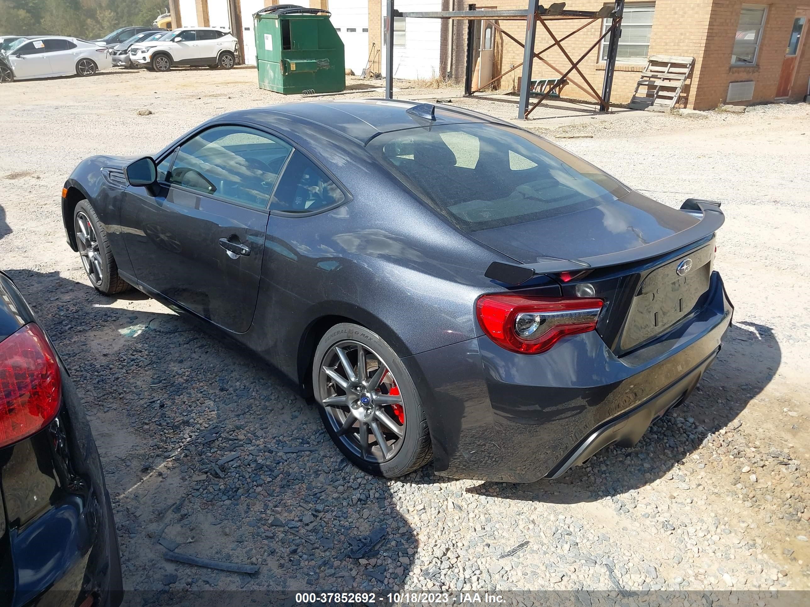 Photo 2 VIN: JF1ZCAC16K9600857 - SUBARU BRZ 