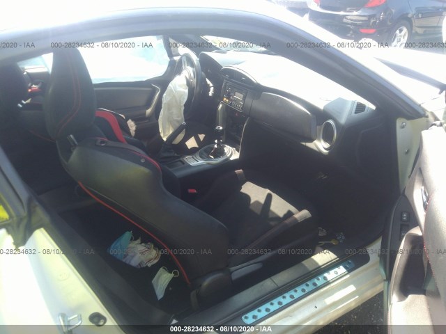 Photo 4 VIN: JF1ZNAA10D1707904 - SCION FR-S 