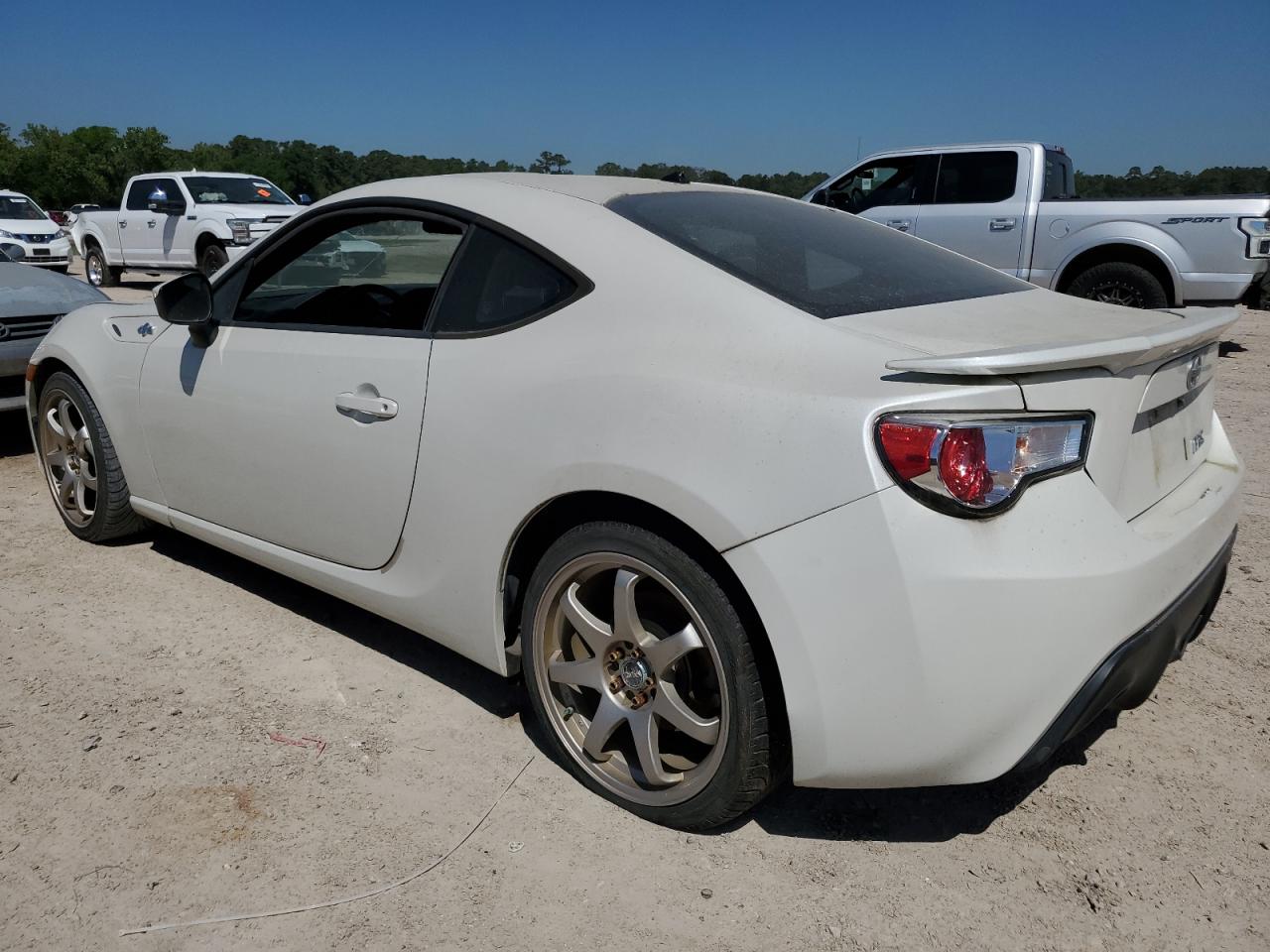 Photo 1 VIN: JF1ZNAA10D2724633 - TOYOTA SCION 