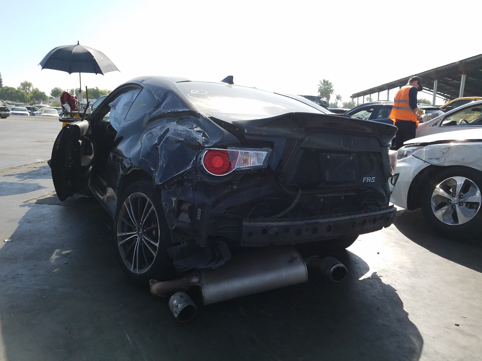 Photo 2 VIN: JF1ZNAA10G8702634 - TOYOTA SCION FR-S 