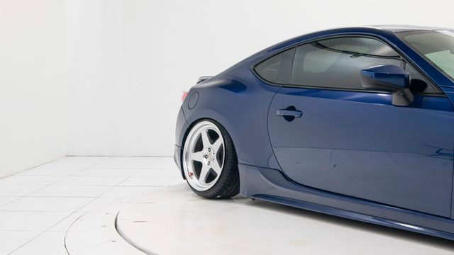 Photo 3 VIN: JF1ZNAA12F8712533 - SCION FR-S 