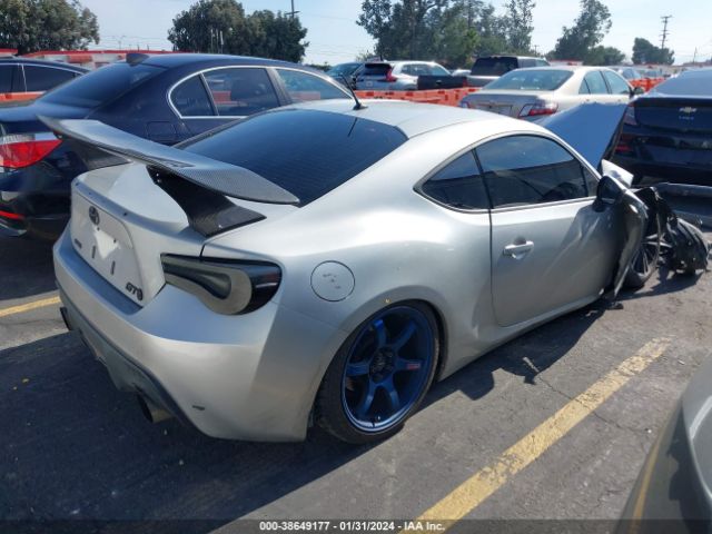 Photo 3 VIN: JF1ZNAA13D1718556 - SCION FR-S 