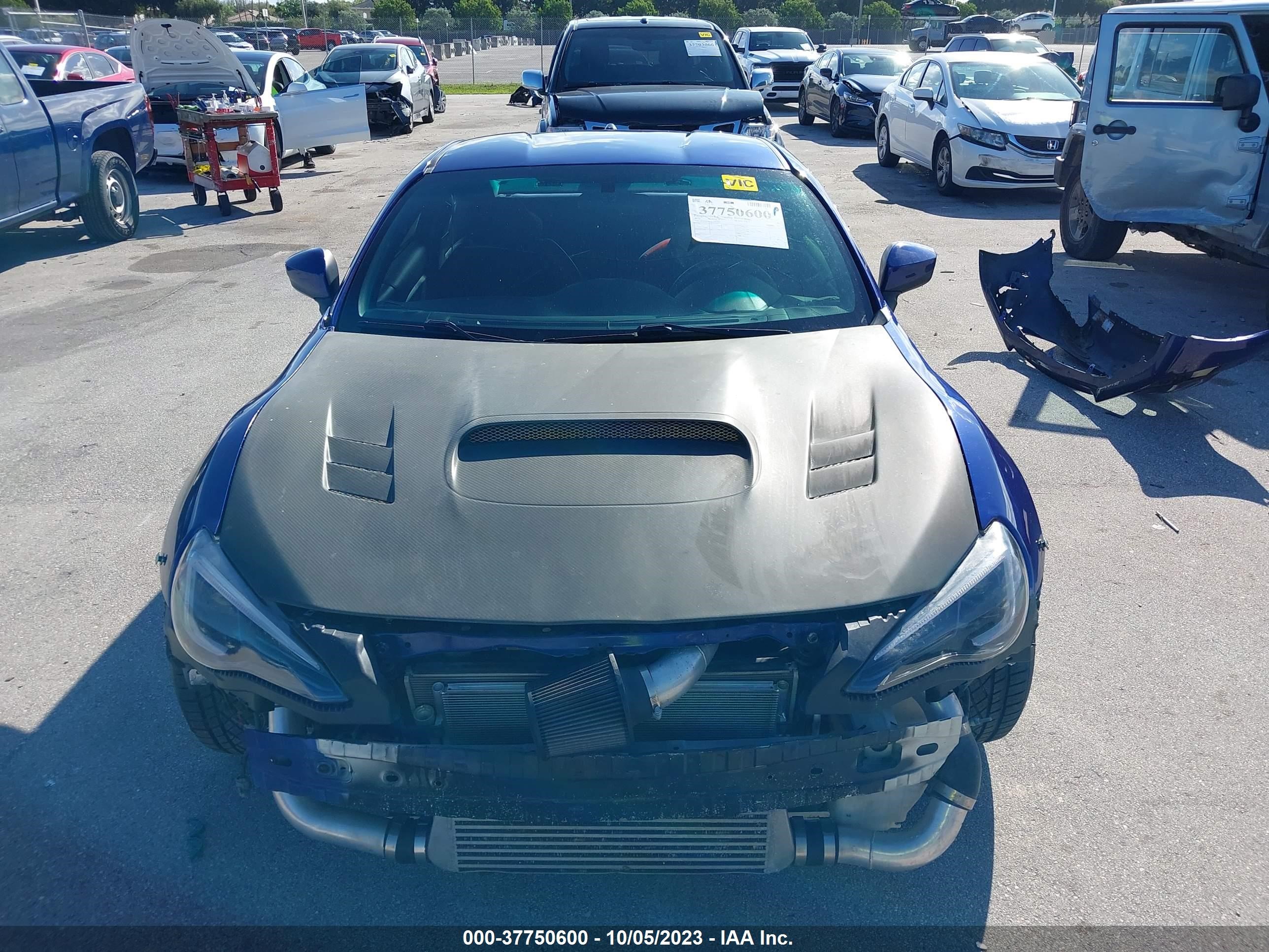 Photo 11 VIN: JF1ZNAA13D1721246 - SCION FR-S 