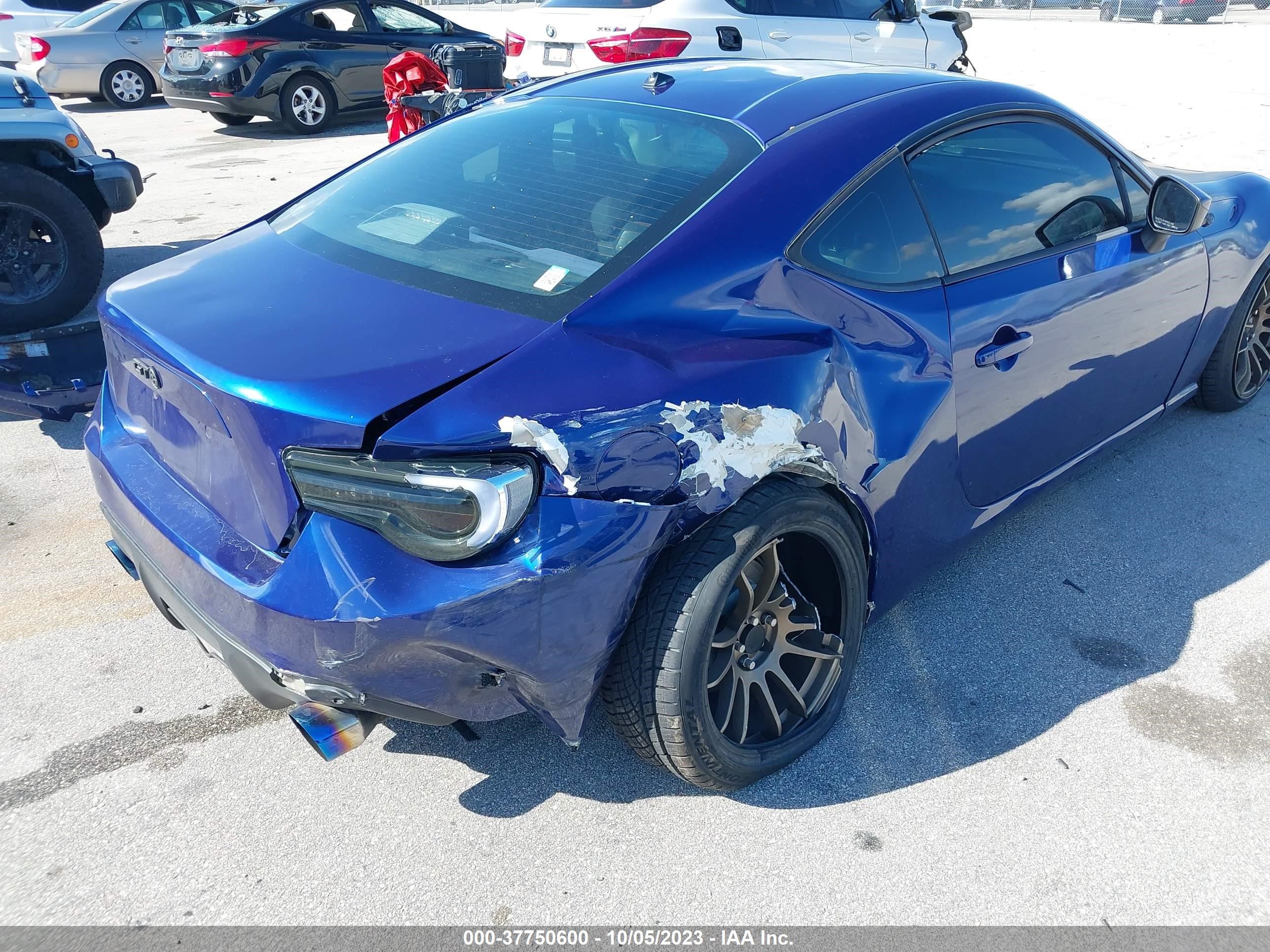 Photo 5 VIN: JF1ZNAA13D1721246 - SCION FR-S 