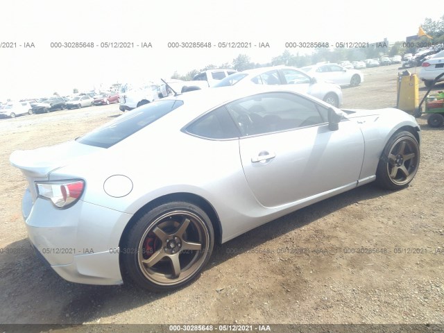 Photo 3 VIN: JF1ZNAA13E8700633 - SCION FR-S 