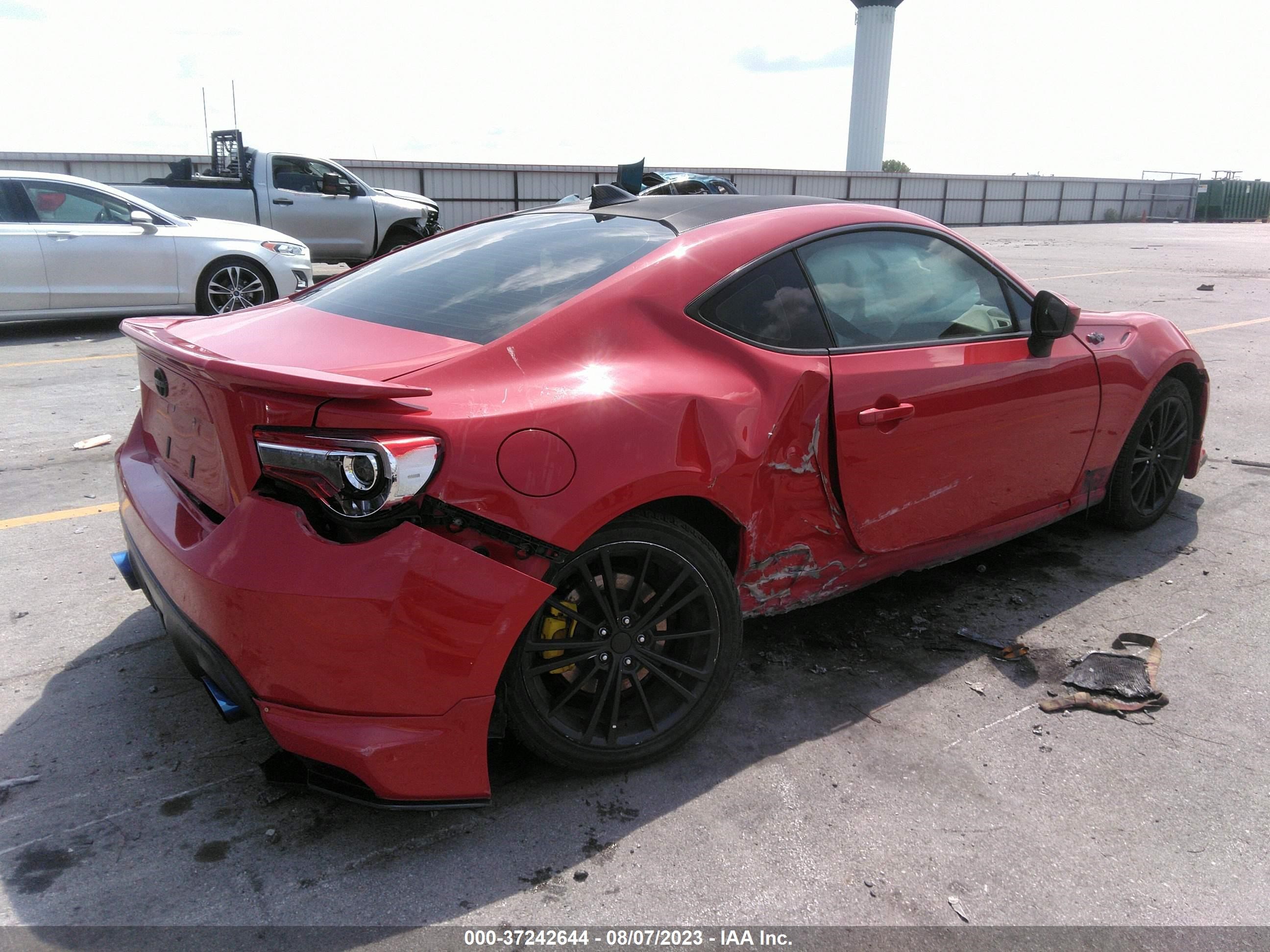 Photo 3 VIN: JF1ZNAA13F8705171 - SCION FR-S 