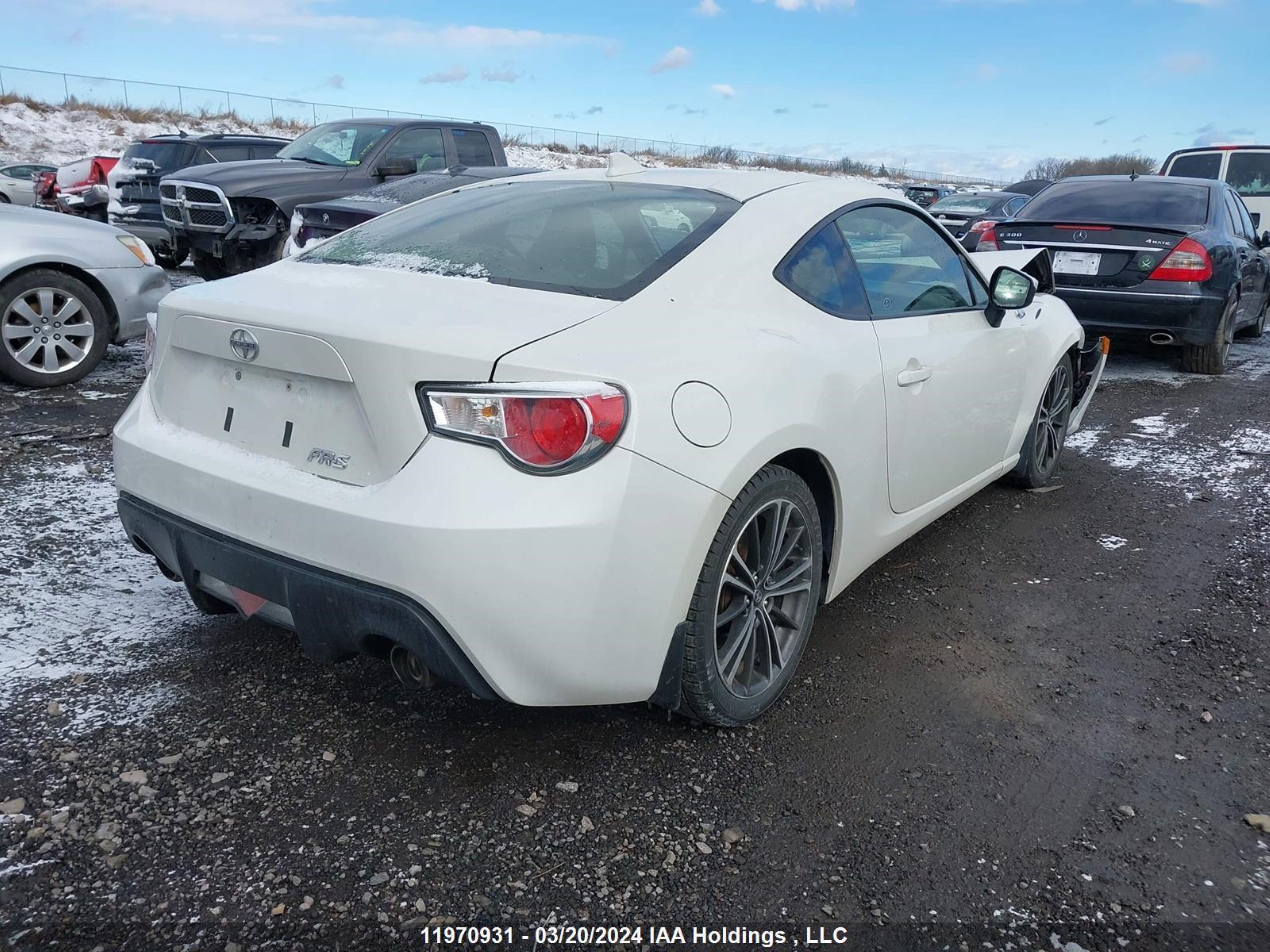 Photo 3 VIN: JF1ZNAA13F8710998 - SCION FR-S 