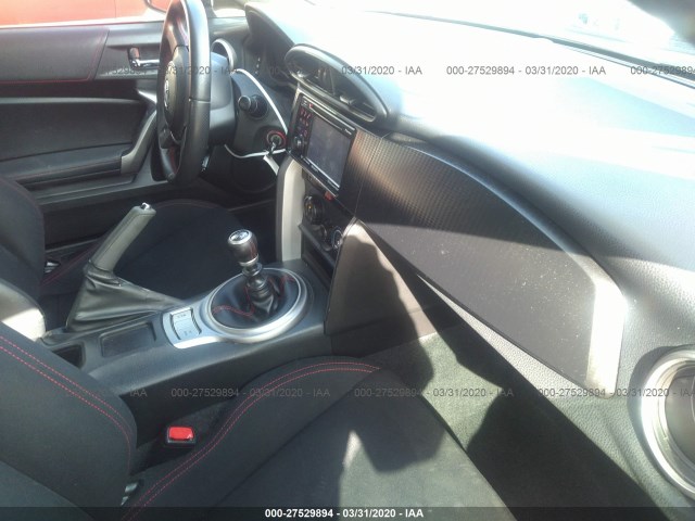 Photo 4 VIN: JF1ZNAA14D1721837 - SCION FR-S 