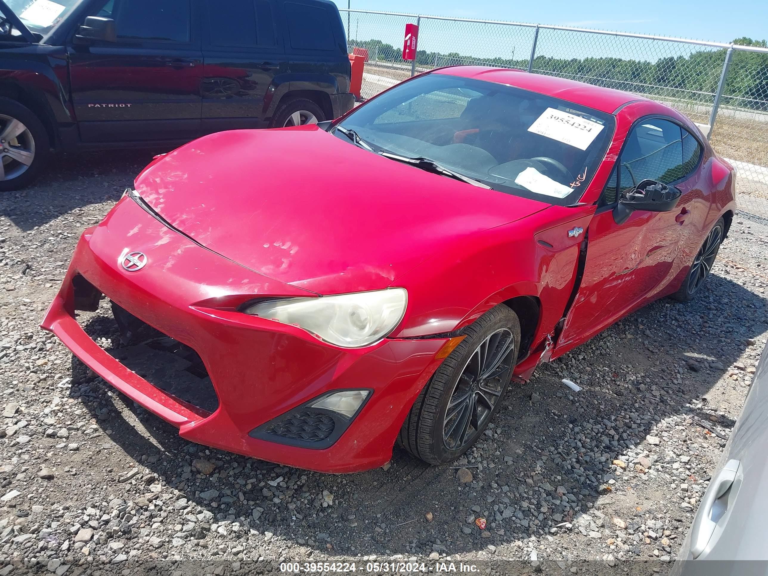 Photo 1 VIN: JF1ZNAA14D2700898 - SCION FR-S 